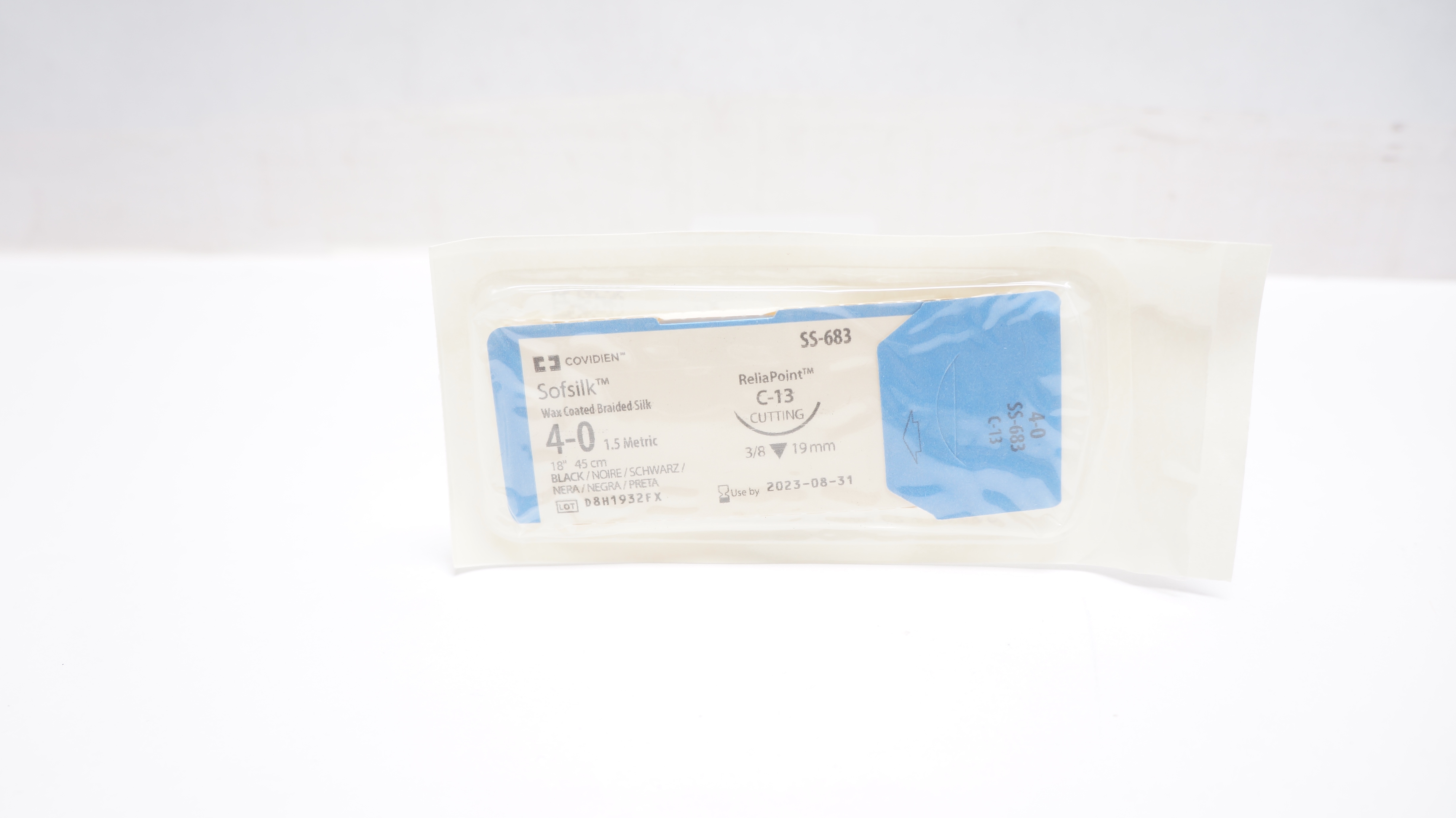 Covidien SS683 4-0 Sofsilk Wax Coated Stre, C-13 Cutting 3/8 19mm, 18inch (x)