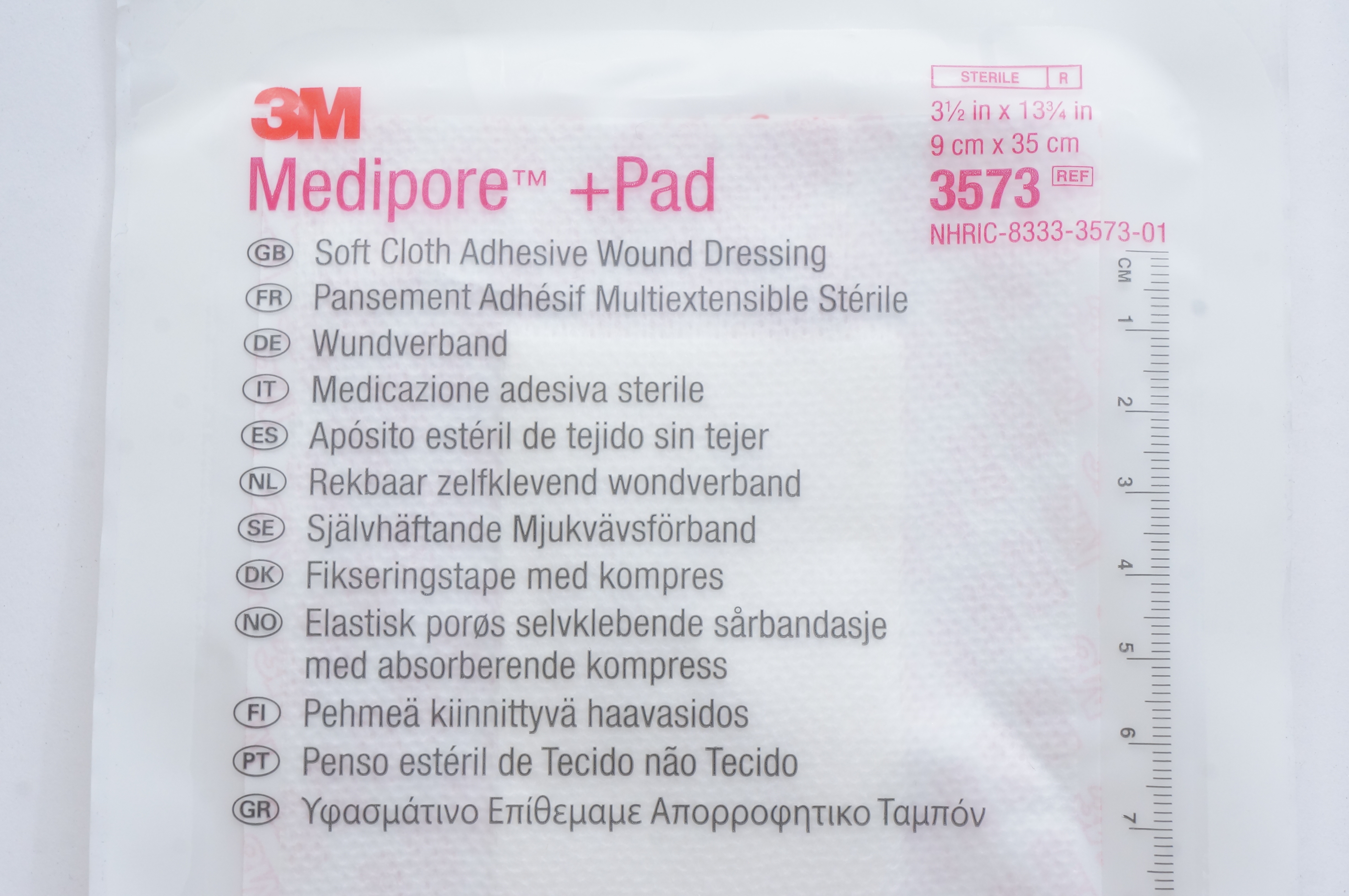 3M 3573 Medipore+Pad Soft Cloth Adhesive Wound Dressing 3-1/2inch x 13-3/4inch