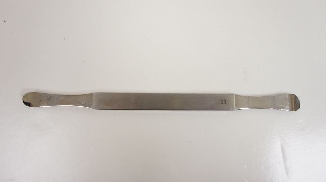 Dental #23 Elevator and Retractor 7-3/4in