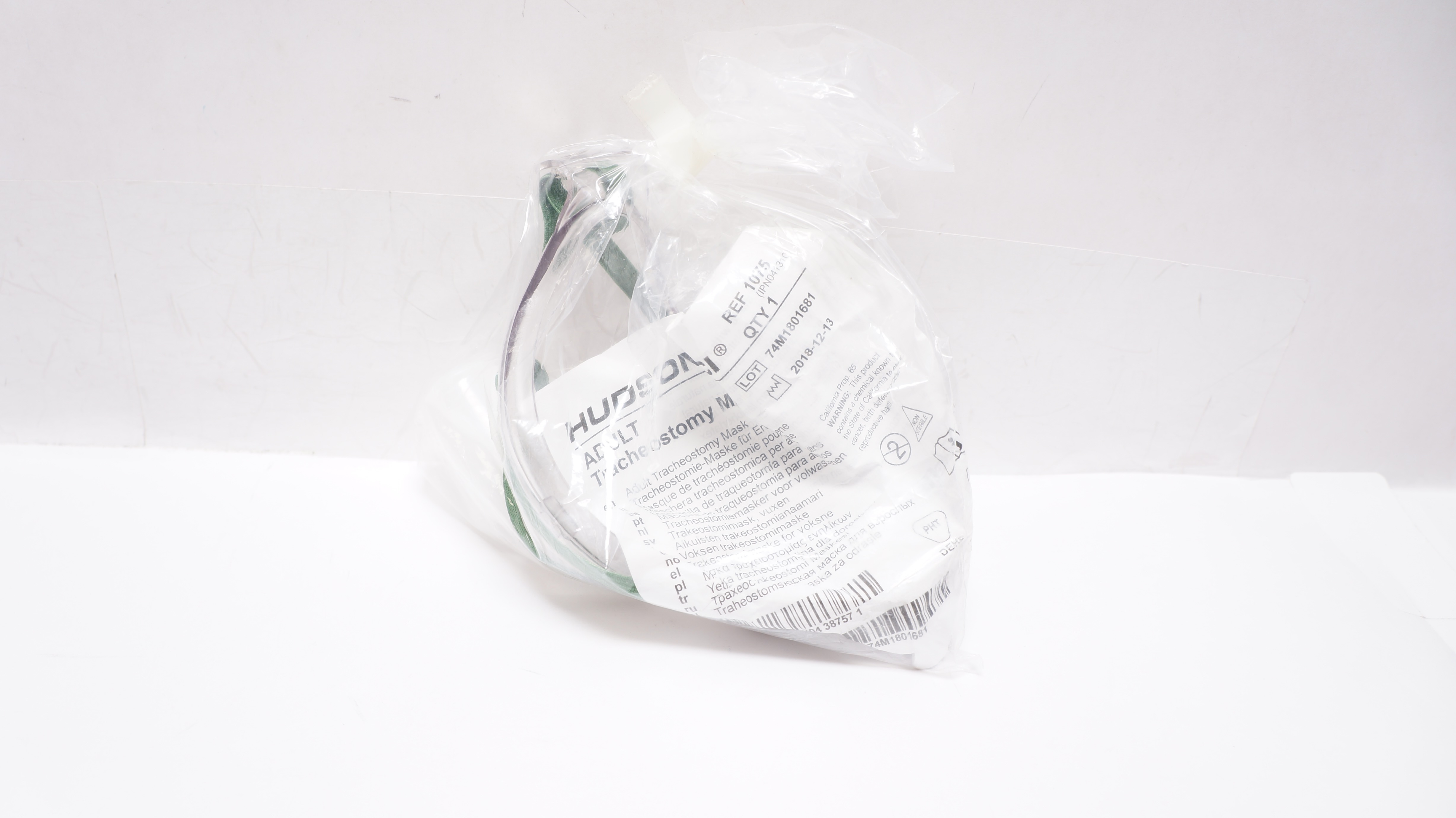 Teleflex 1075 Hudson RCI Adult Tracheostomy Mask