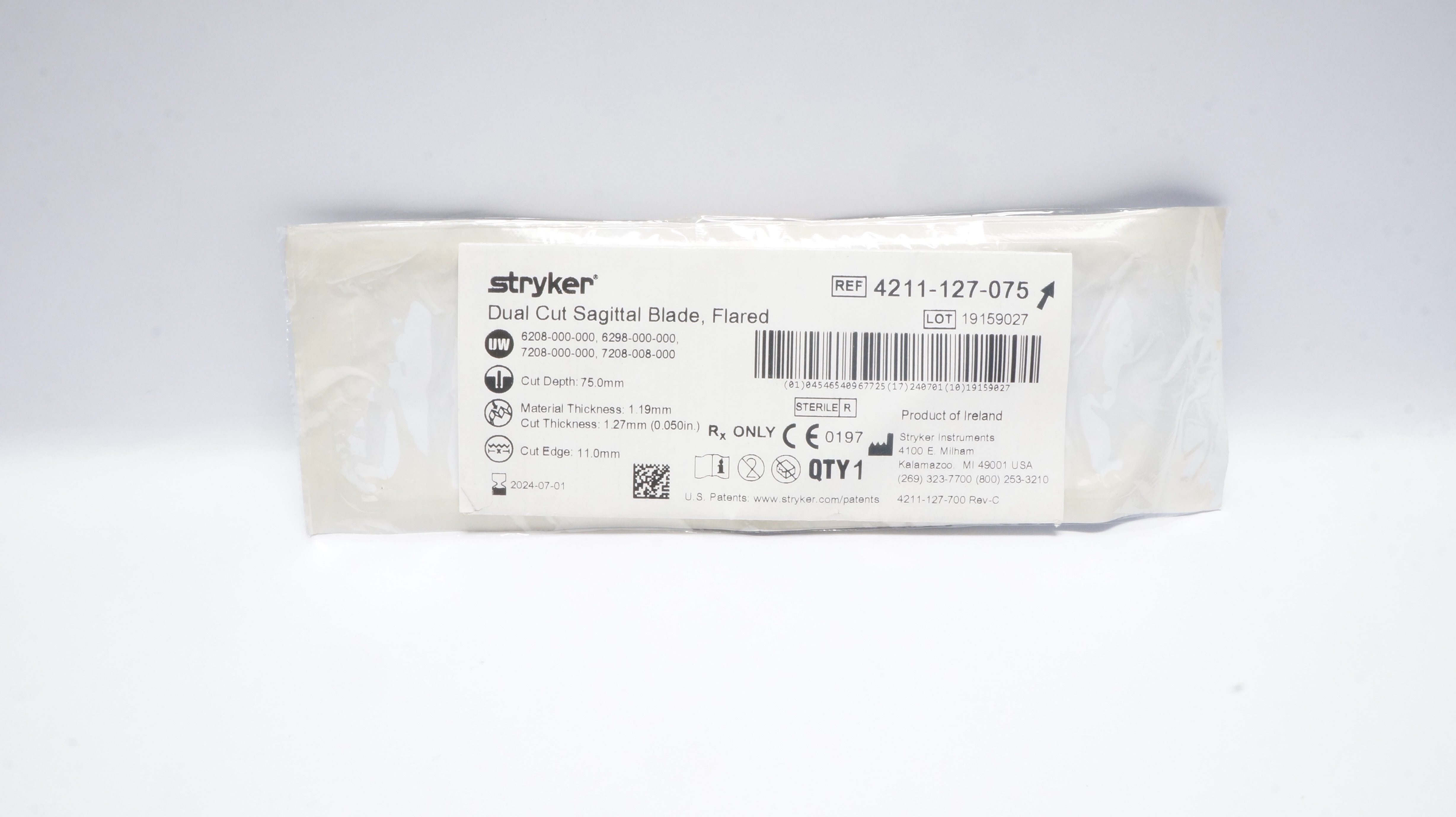 Stryker 4211-127-075 Dual Cut Sagittal Blade Flared 1.19 x 11.0mm x 0.050inch(x)