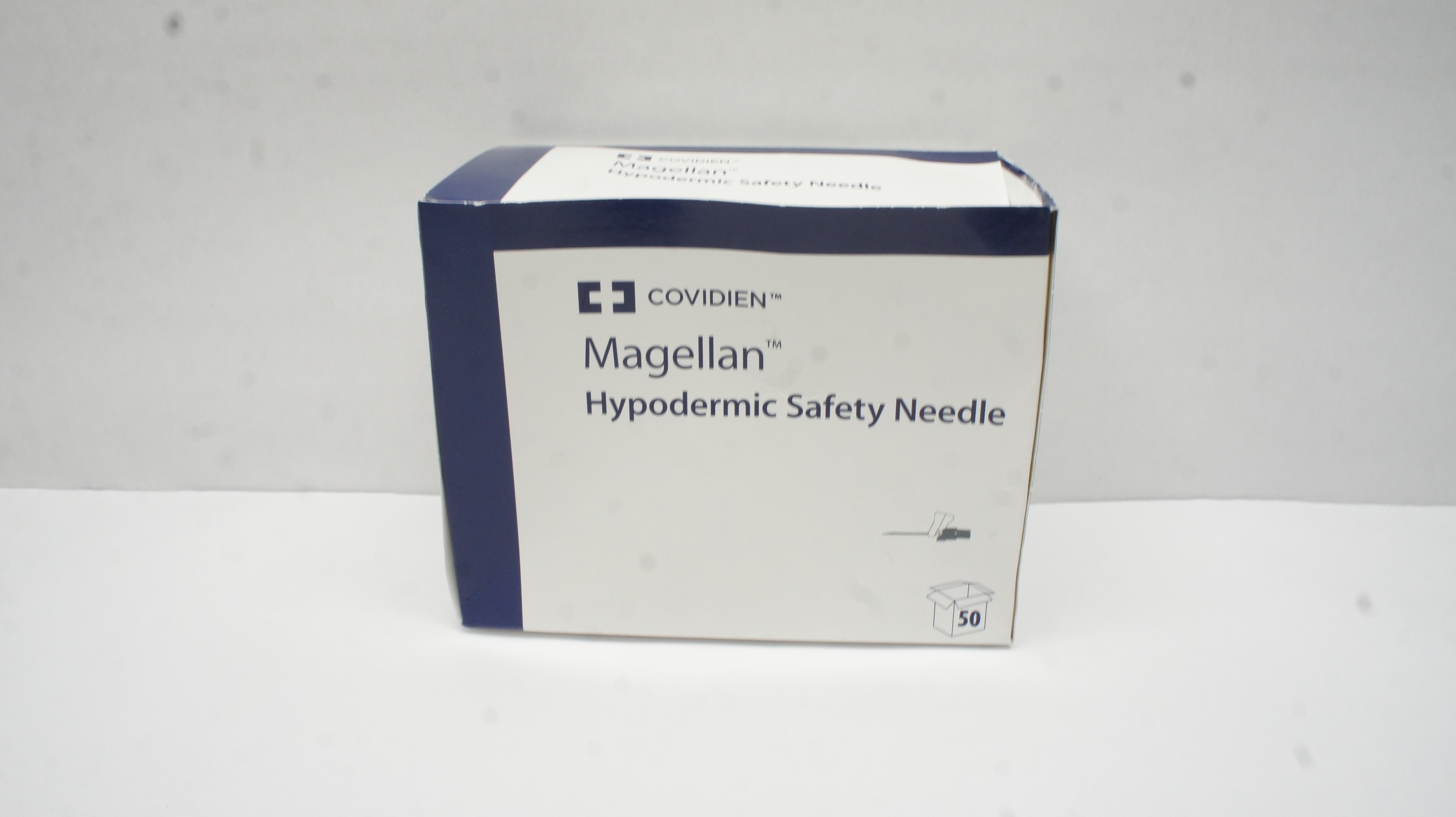 Covidien 8881850215 Magellan Hypodermic Safety Ndle 22G x 1-1/2inch - Box of 30