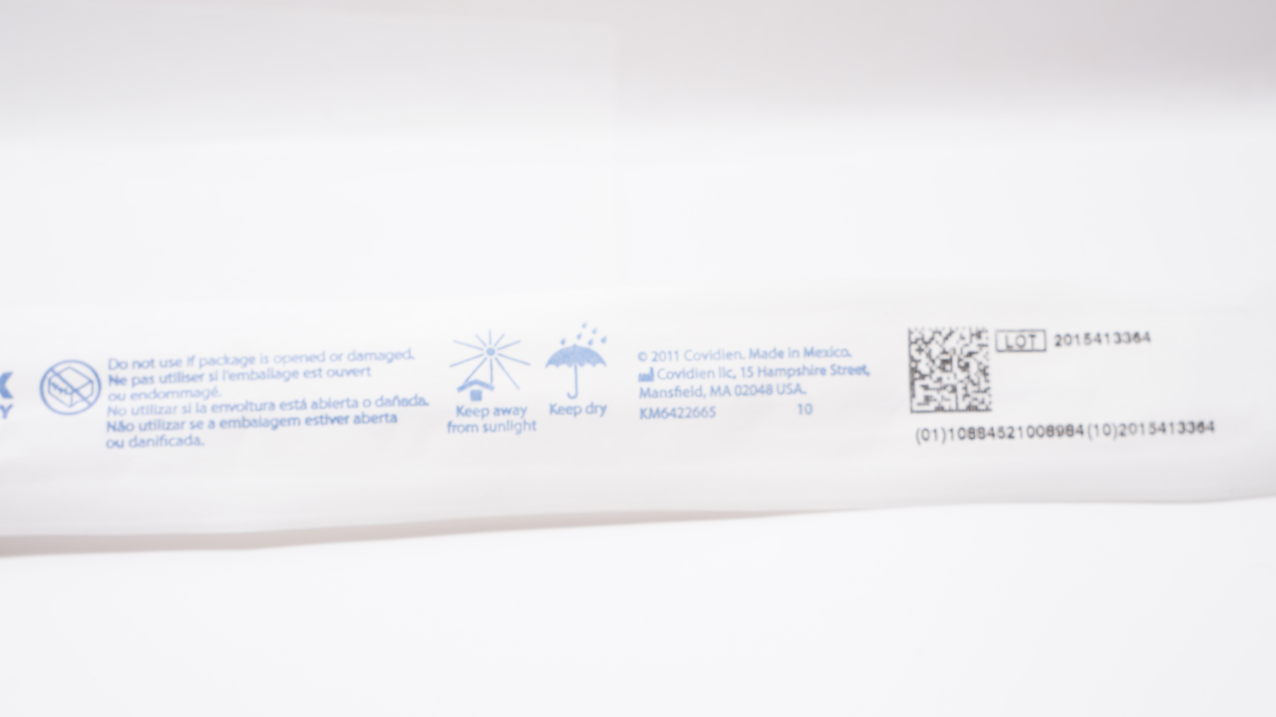 Covidien 8888492041 Dover PVC Urethral Cath. 14Fr/Ch x 16 inch