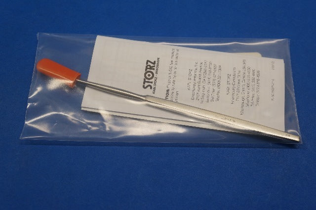 Karl Storz 786201 Retractor, Blunt, 1 Prong, Length 17 cm