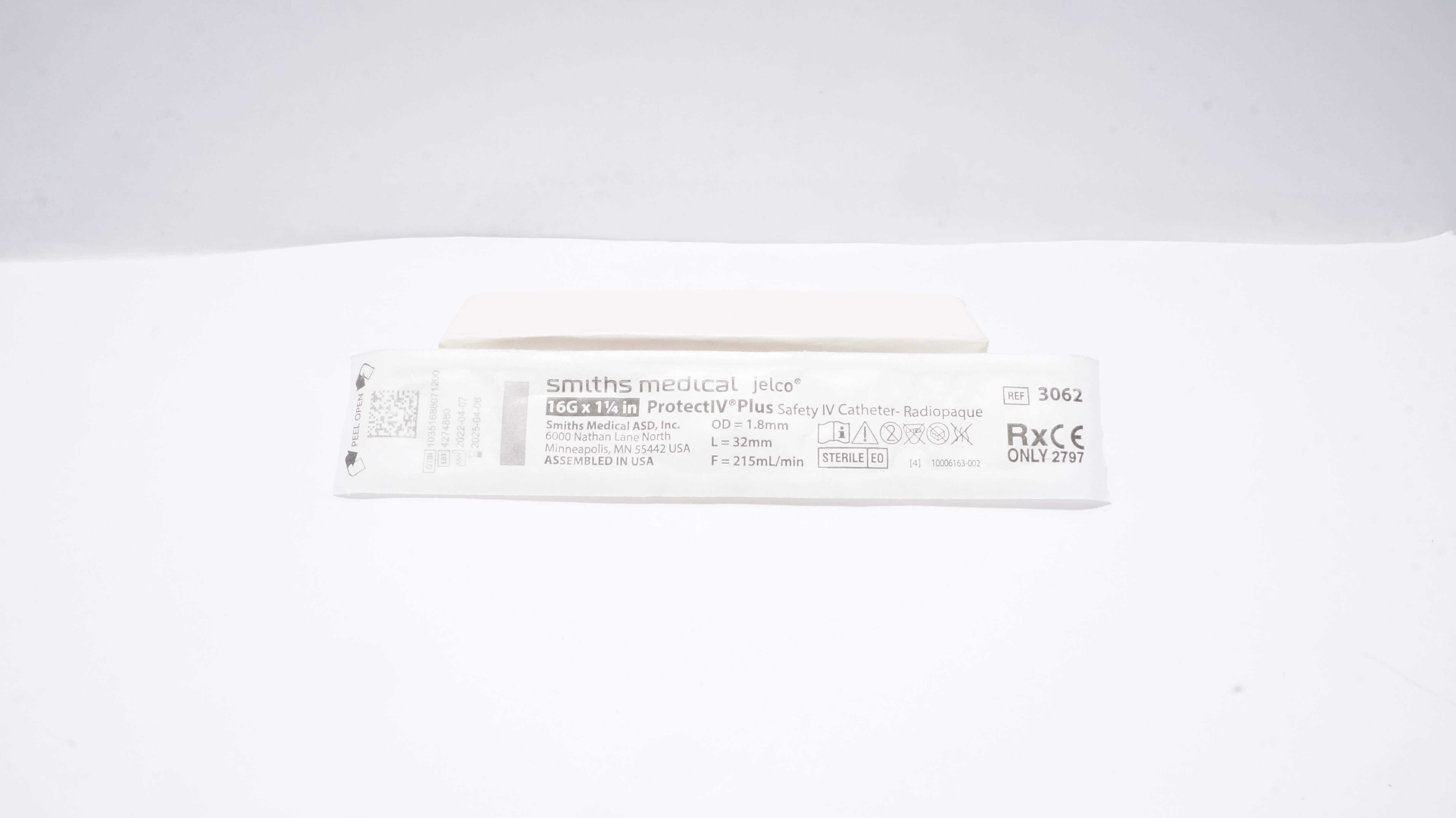 Smiths Medical 3062 Jelco ProtectIV Plus Safety IV Cath. 16G x 1-1/4 inch