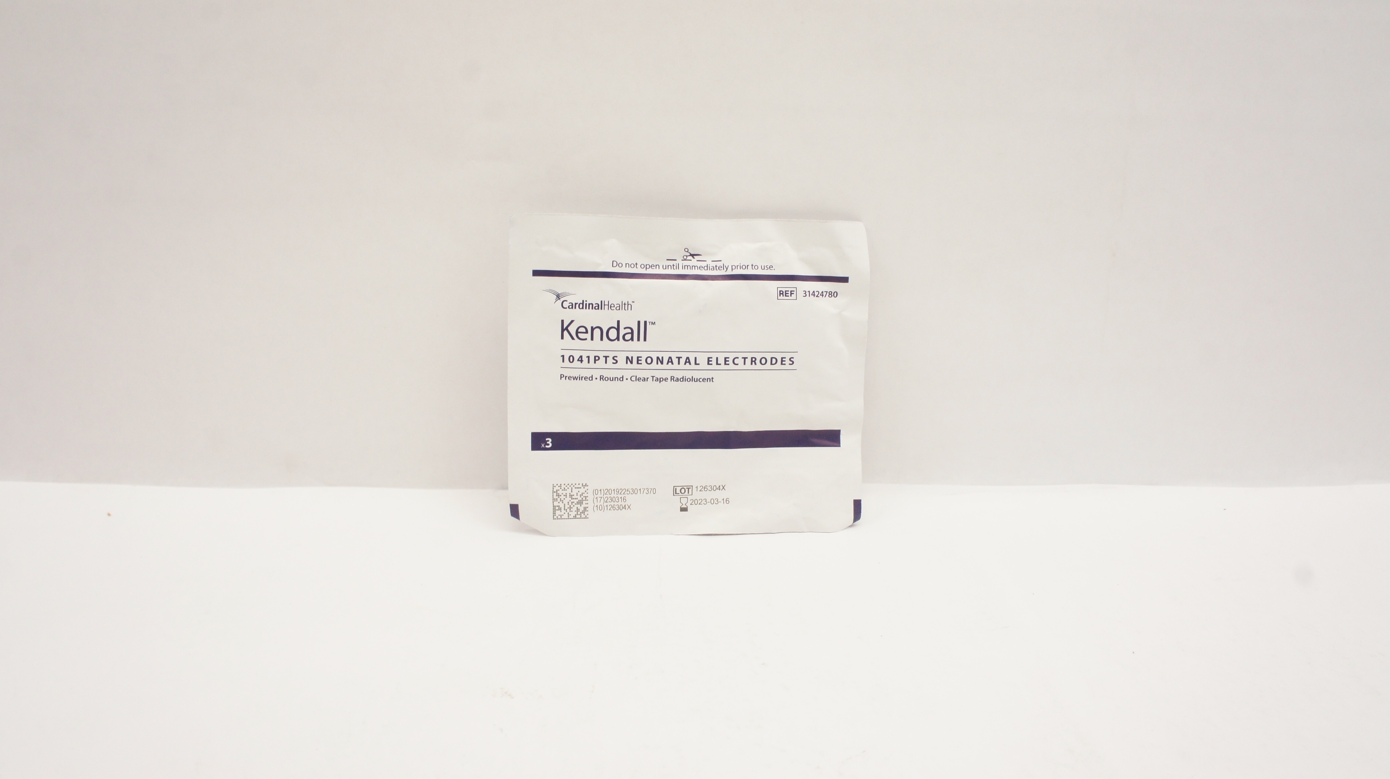 Cardinal Health 31424780 Kendall 1041PTS Neonatal Electrodes - Pack of 3