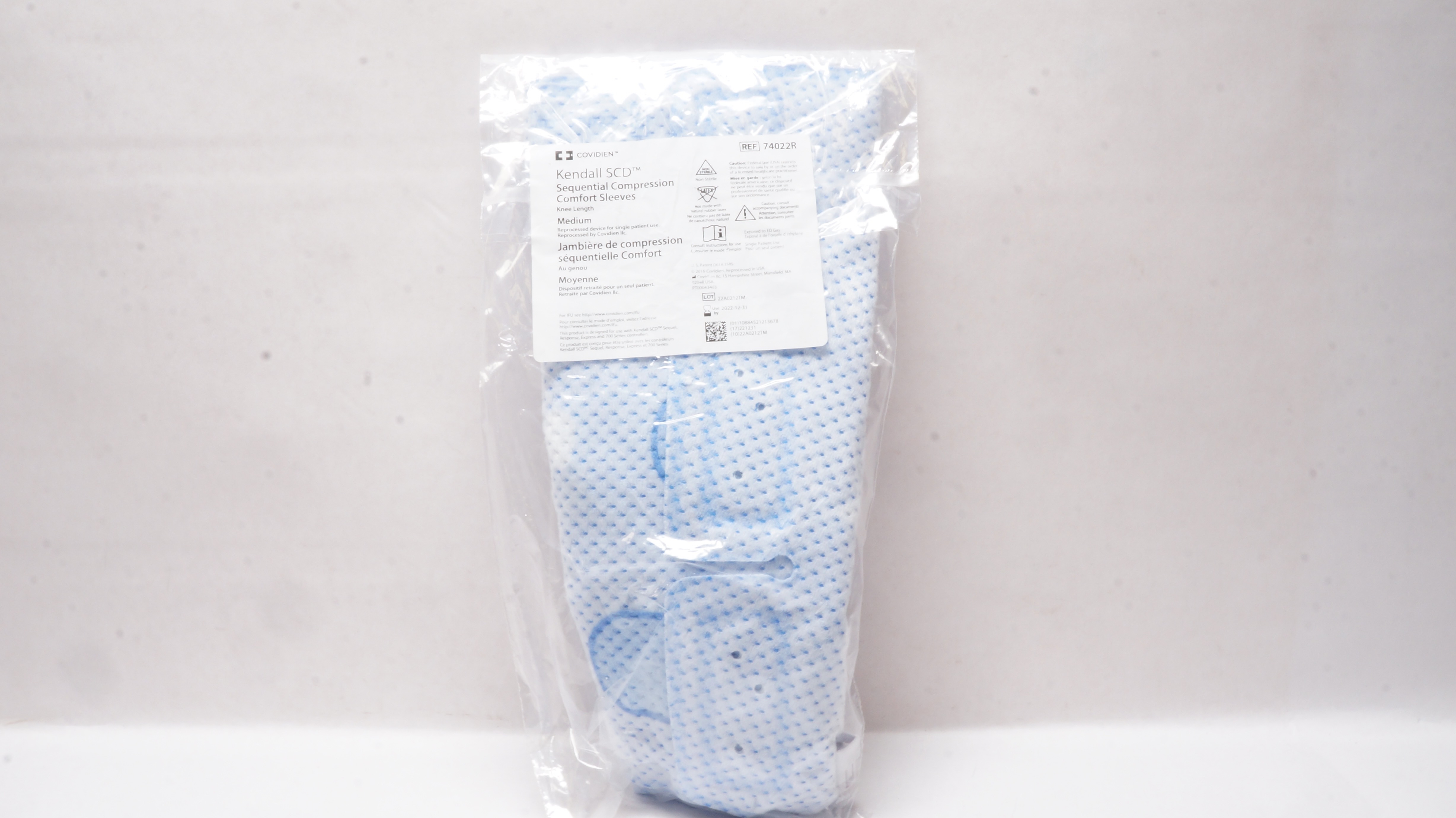 Covidien 74022R Kendall SCD Sequential Compression Comfort Sleeves, Medium (x)