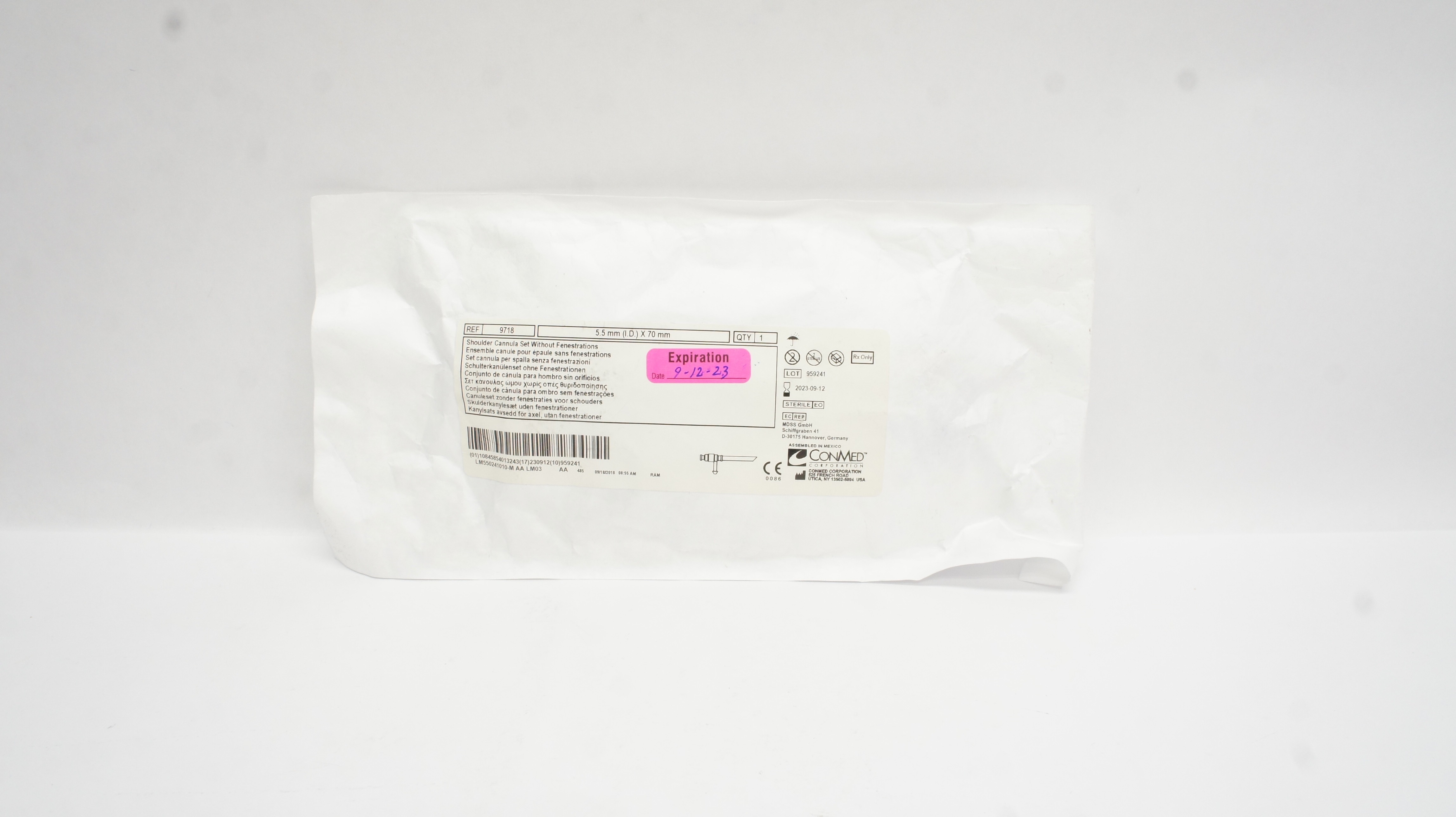 ConMed 9718 Shoulder Cannula Set Without Fenestrations 5.5mm x 70mm (x)