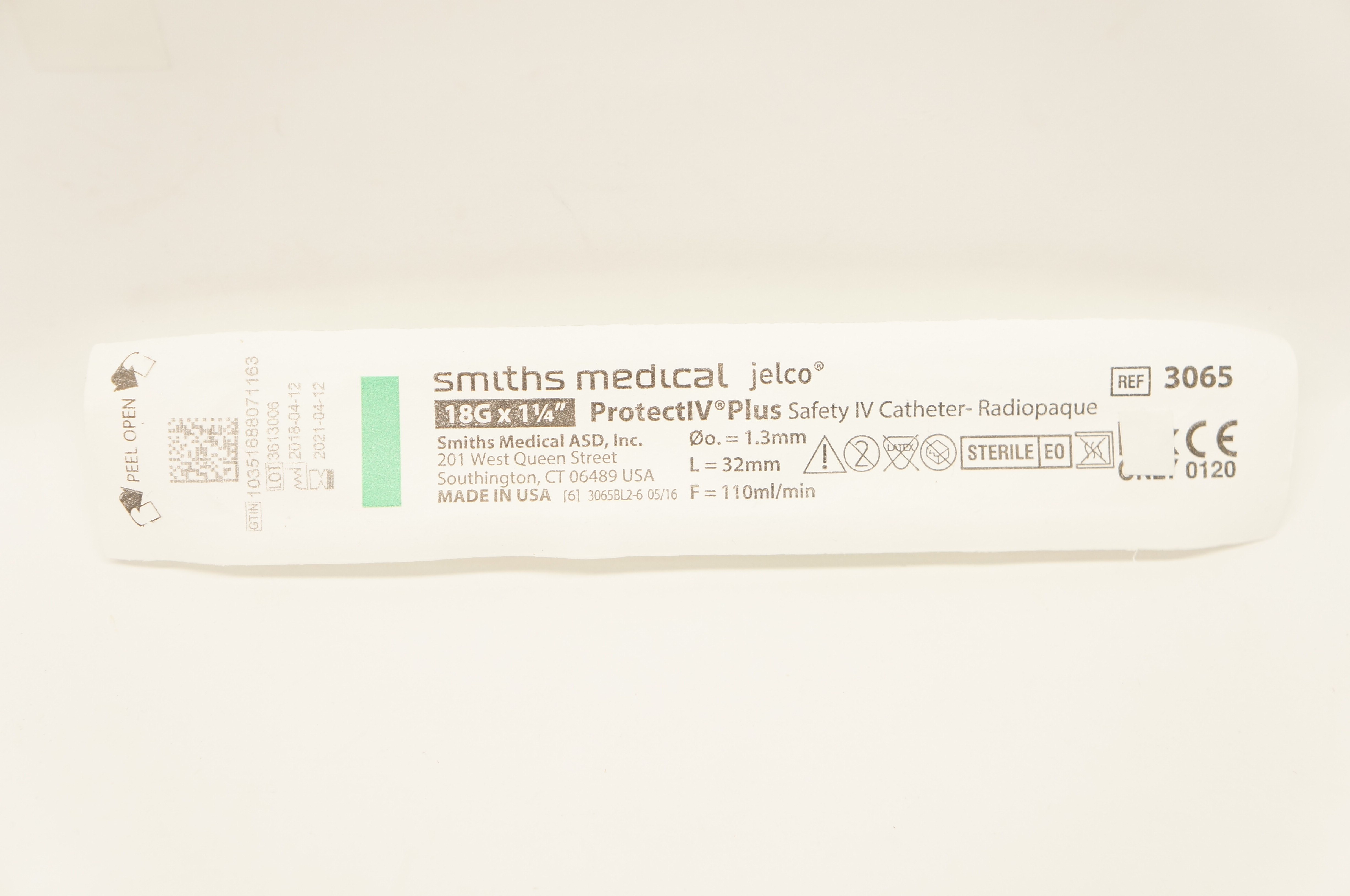 Smiths Medical 3065 ProtectIV Plus Safety IV Cath. 18G x 1-1/4inch (x)