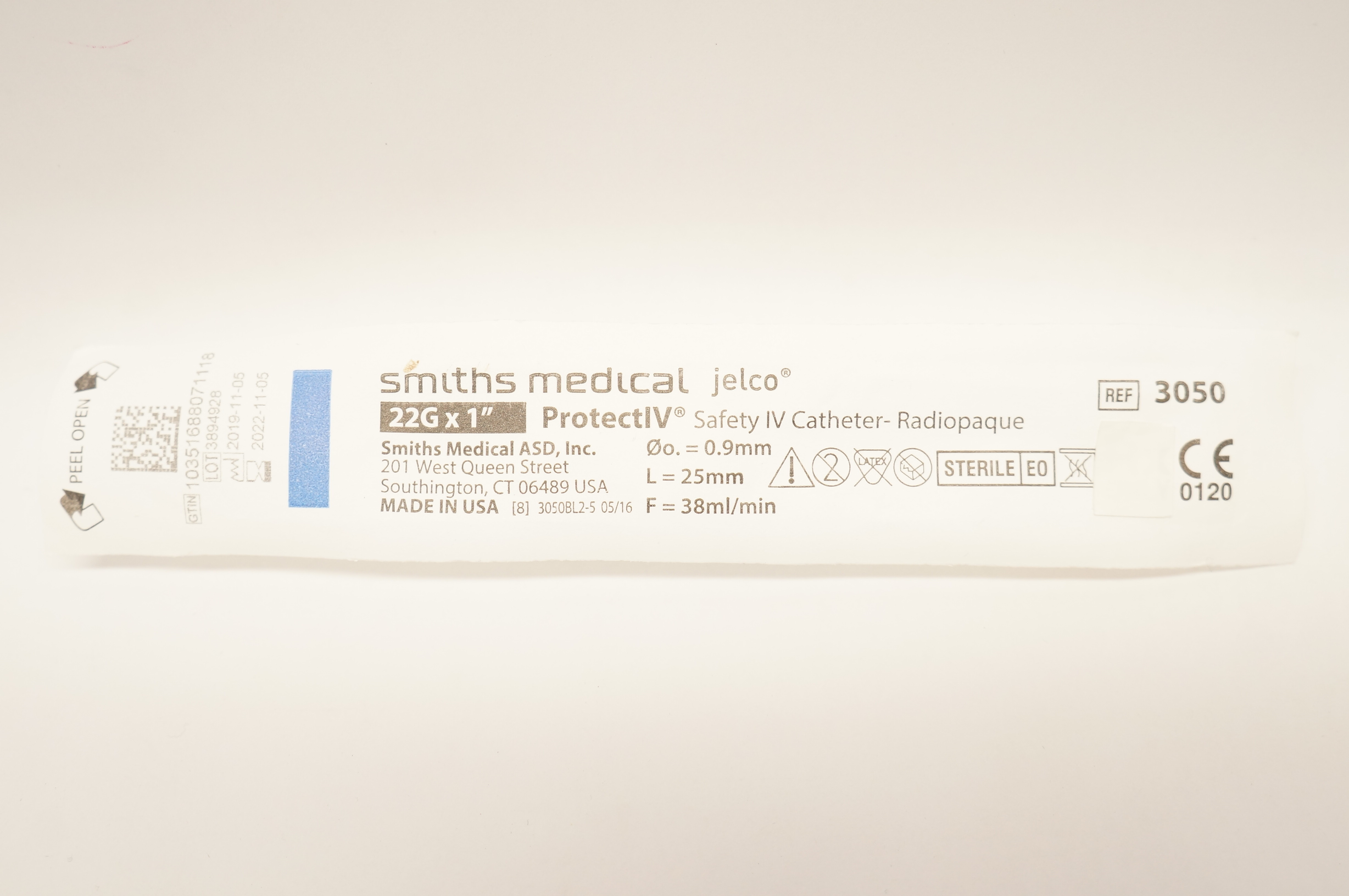 Smiths Medical 3050 JELCO ProtectIV Safety I.V. Cath. 22G x 1inch