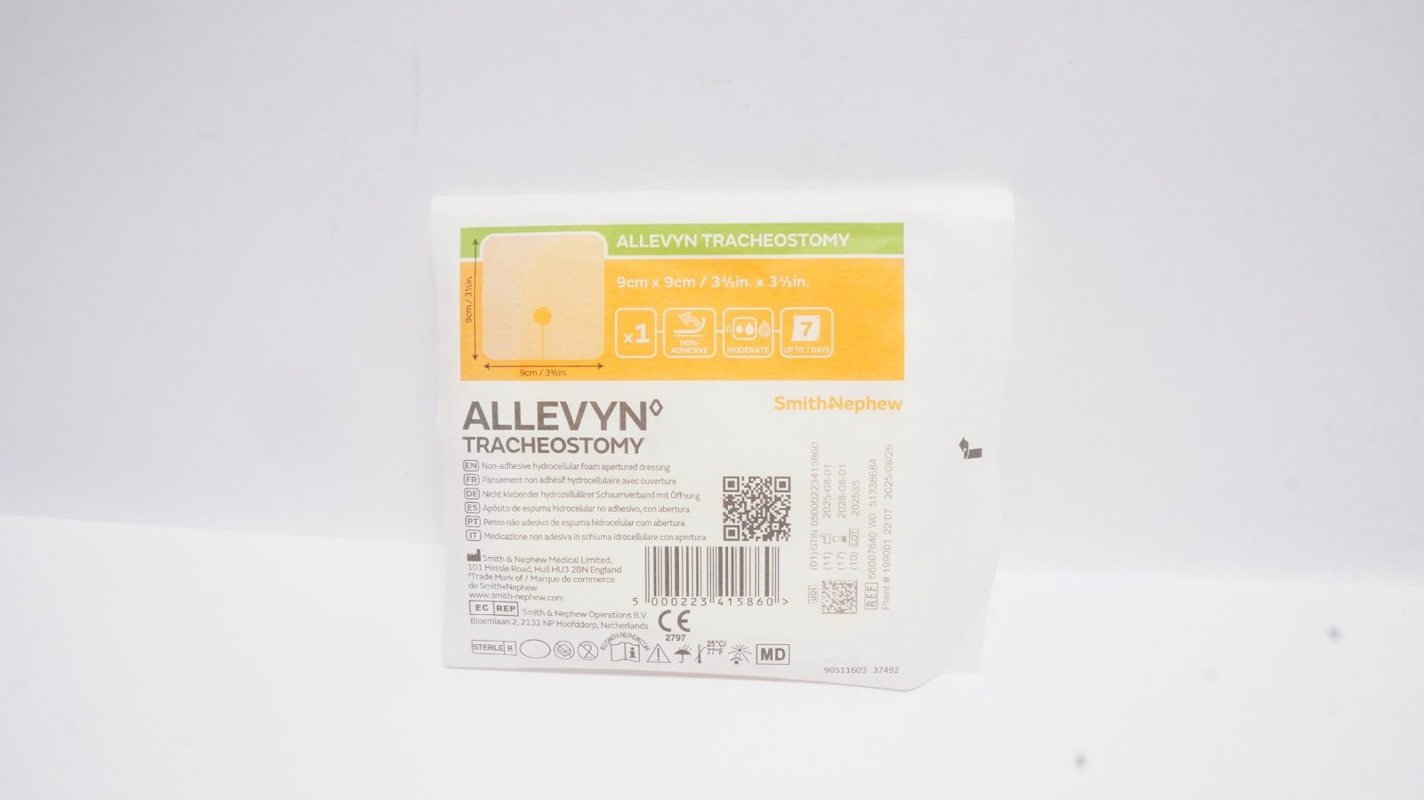 Smith+Nephew 66007640 ALLEVYN TRACHEOSTOMY 9cm x 9cm Dressing
