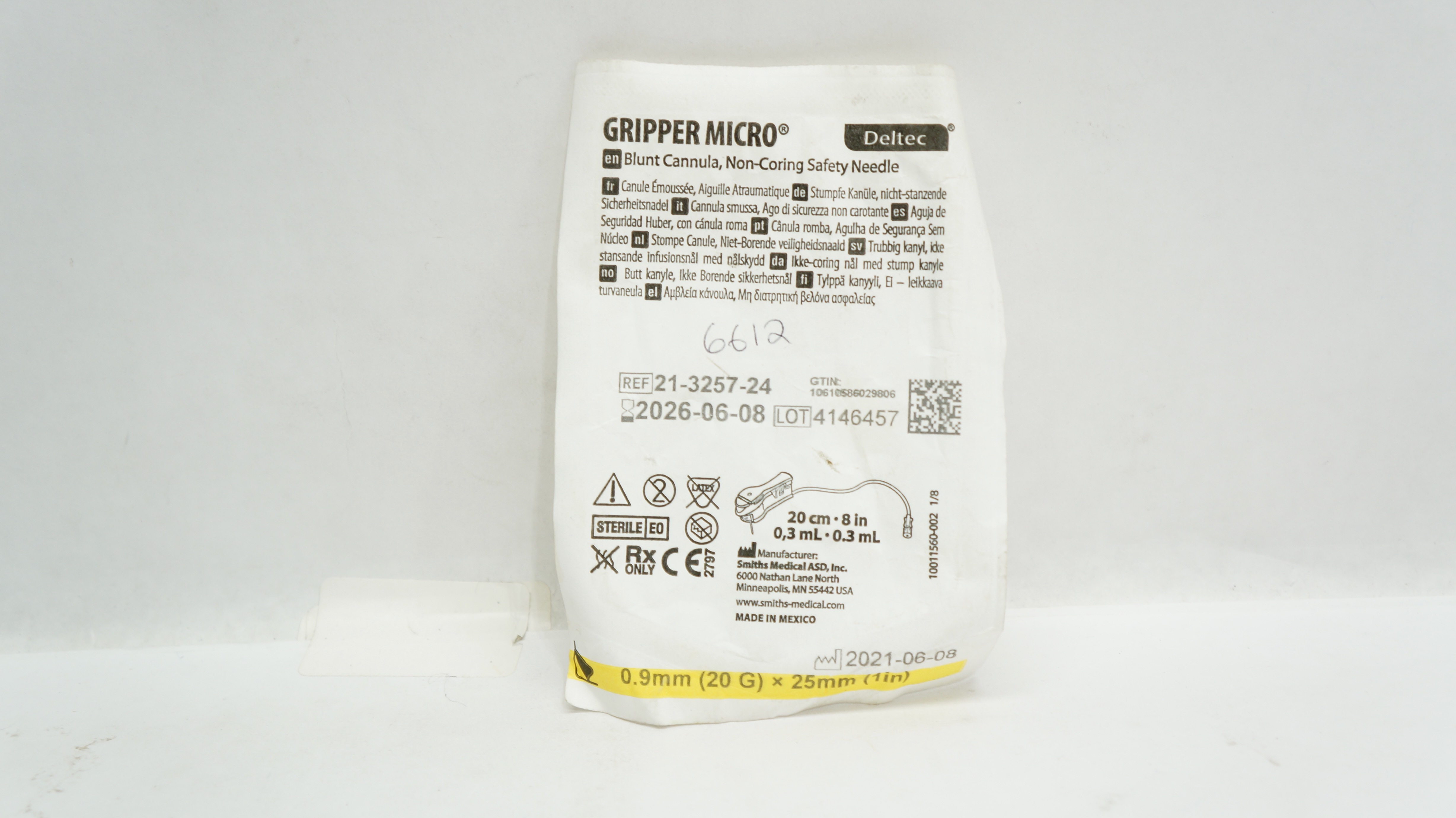 Smiths Medical 21-3257-24 Deltec Gripper Micro Blunt Cannula 8inch x 0.3mL