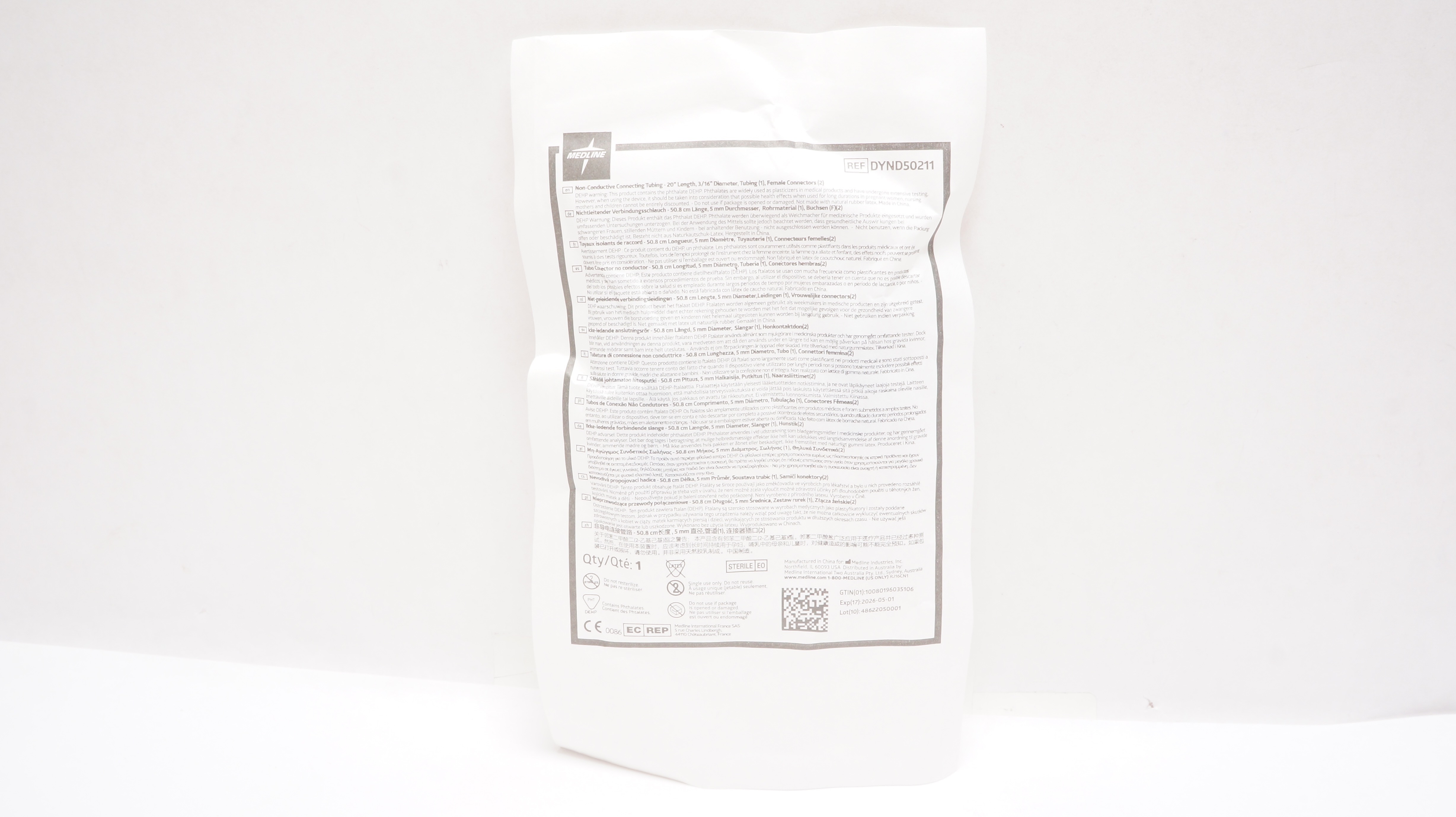 Medline DYND50211 Non-Conductive Connecting Tubing 20inch x 3/16inch, &Connector