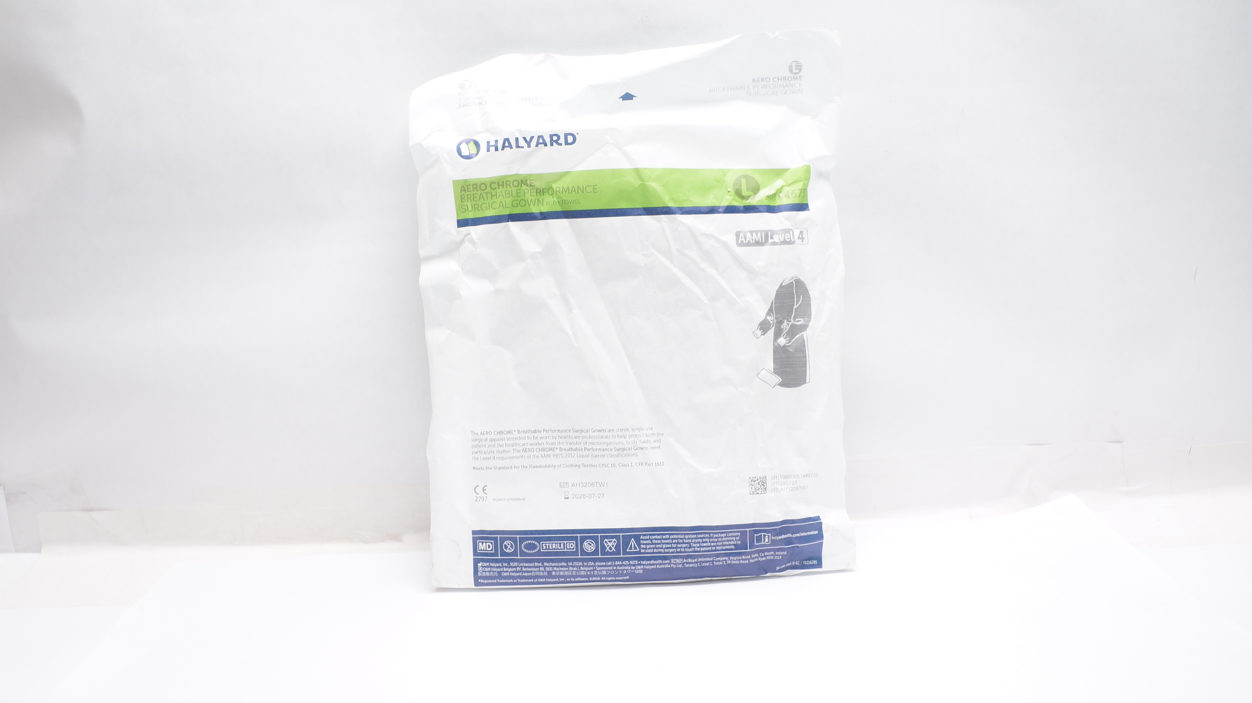 Halyard 44673 Aero Chrome Breathable Surgical Gown w/Towel AAMI Level 4, L