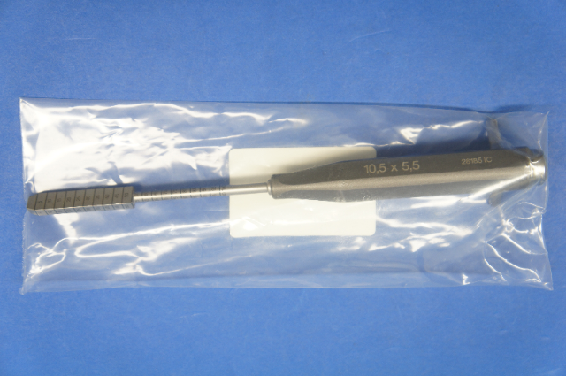 Karl Storz 28185IC Dilator, Rectangular, Tibial, Width 10.5 mm, Height 5 mm