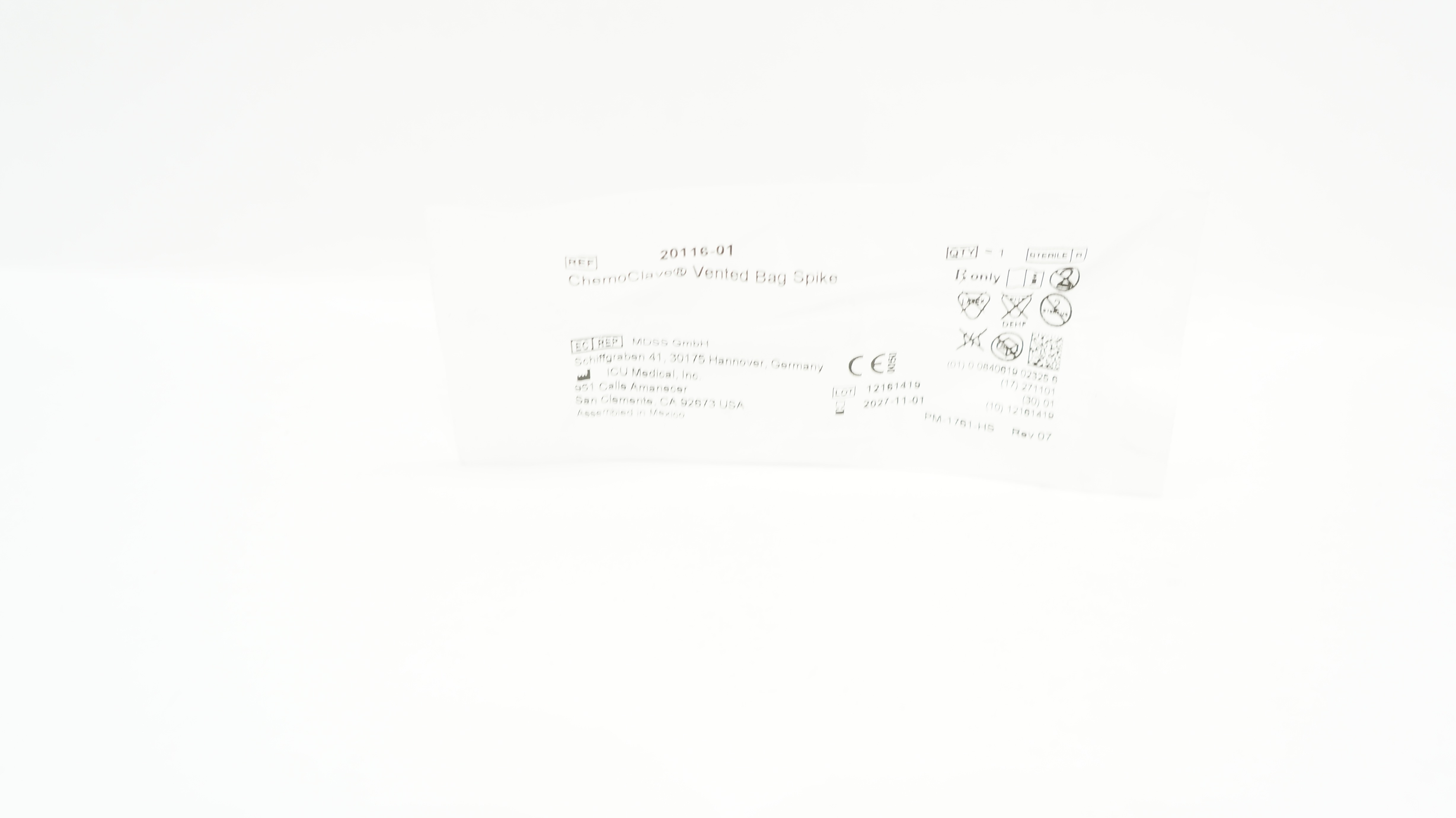 ICU Medical 20116-01 ChemoClave Vented Bag Spike