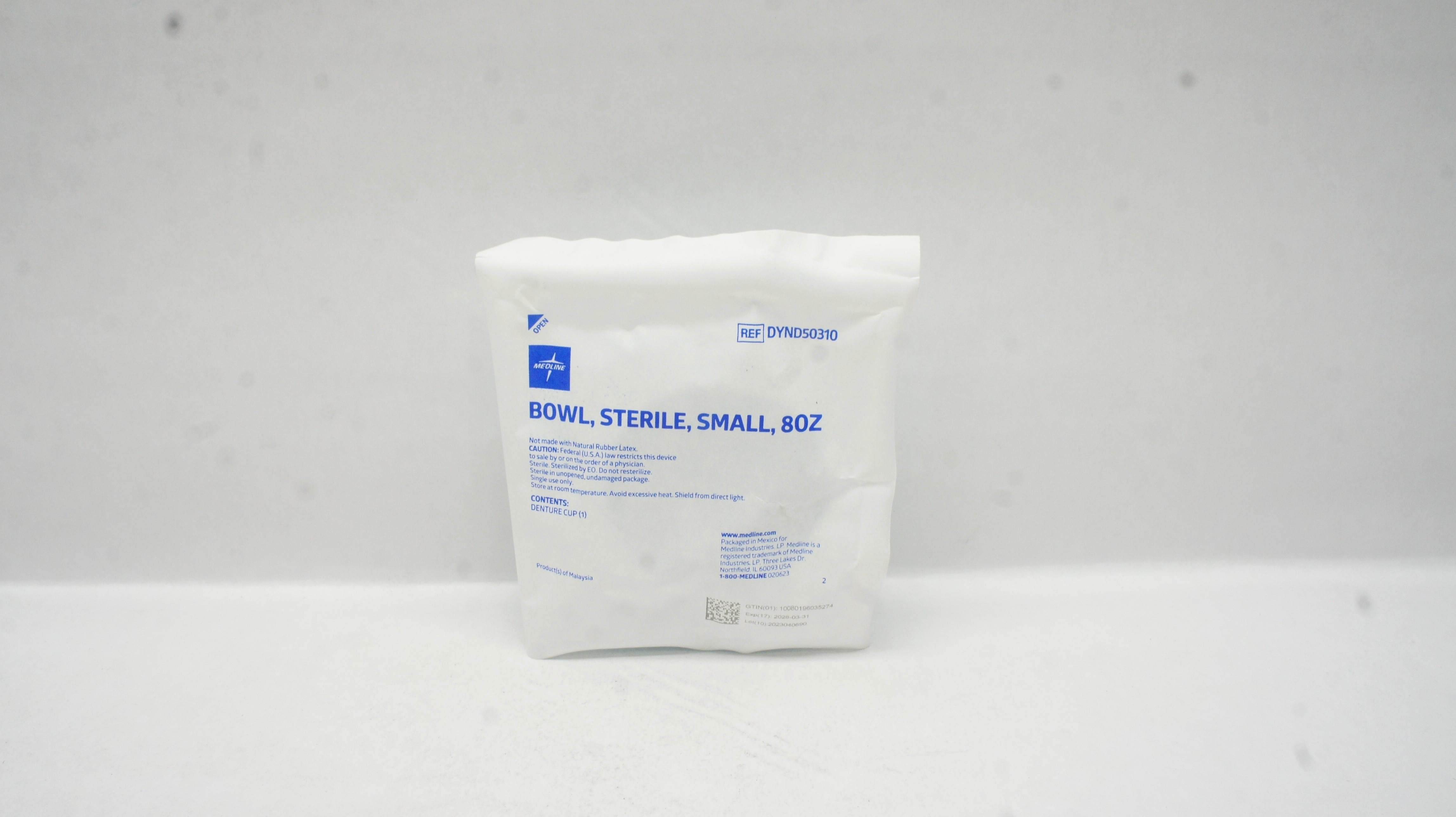 Medline DYND50310 Bowl, Denture Cup Sterile, Small 8oz