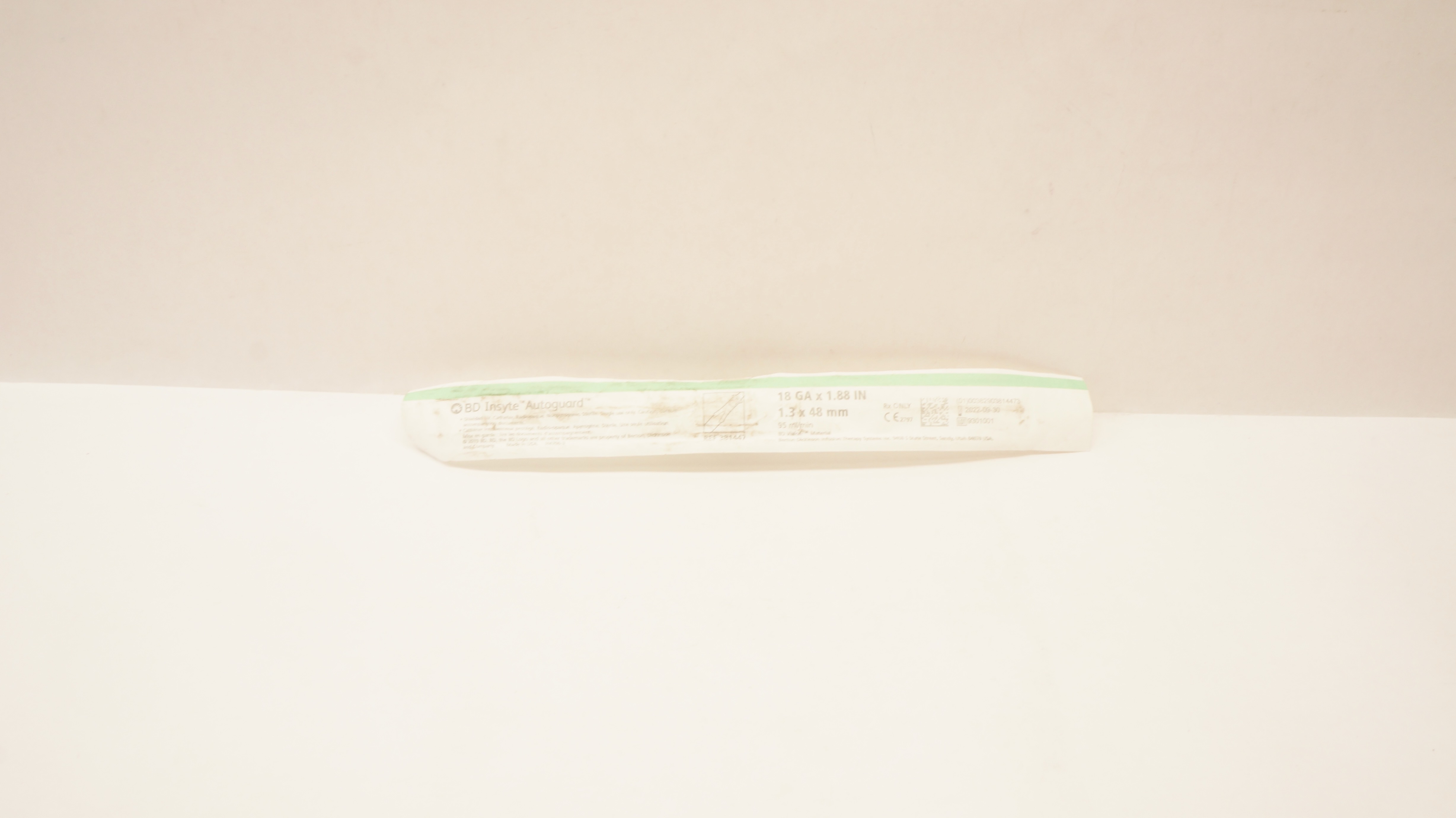 BD 381447 Insyte Autoguard Shielded I.V. Cath. 18GA x 1.88 inch x 95 ml/min (x)