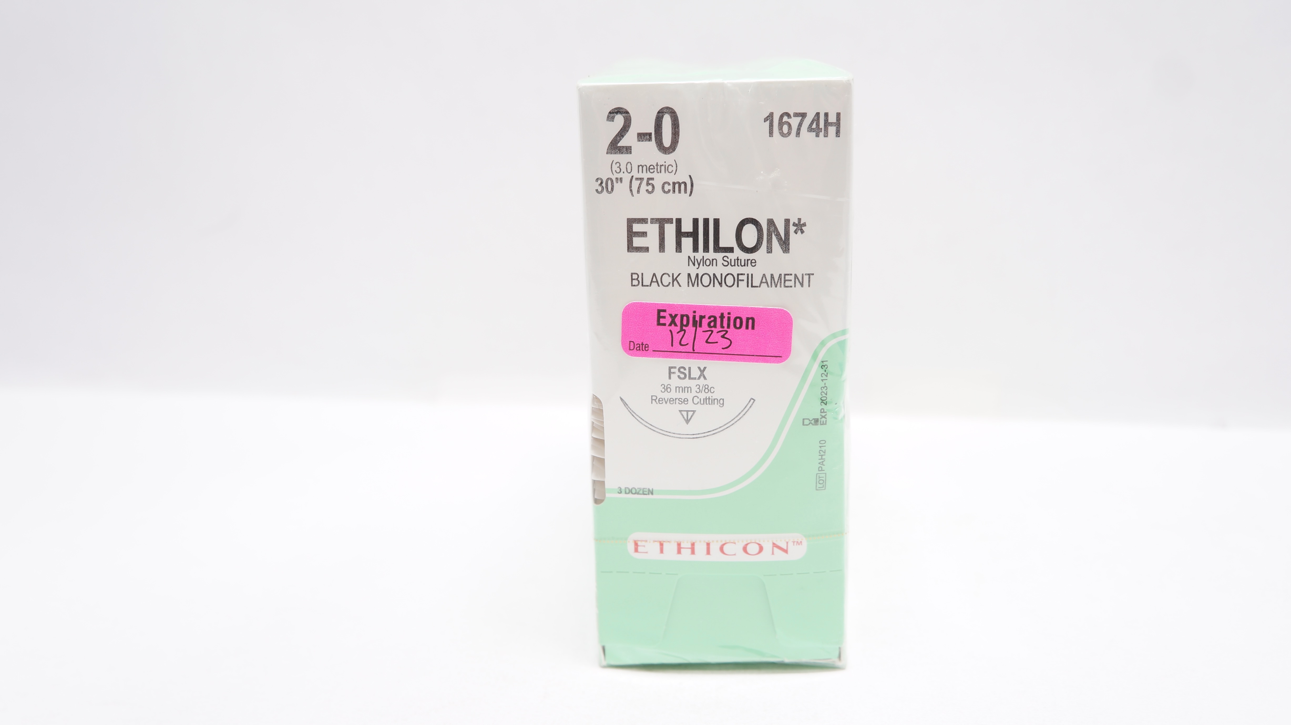 Ethicon 1674H 2-0 ETHILON Stre FSLX 36mm 3/8c Reverse Cutting 30inch - Box of 36
