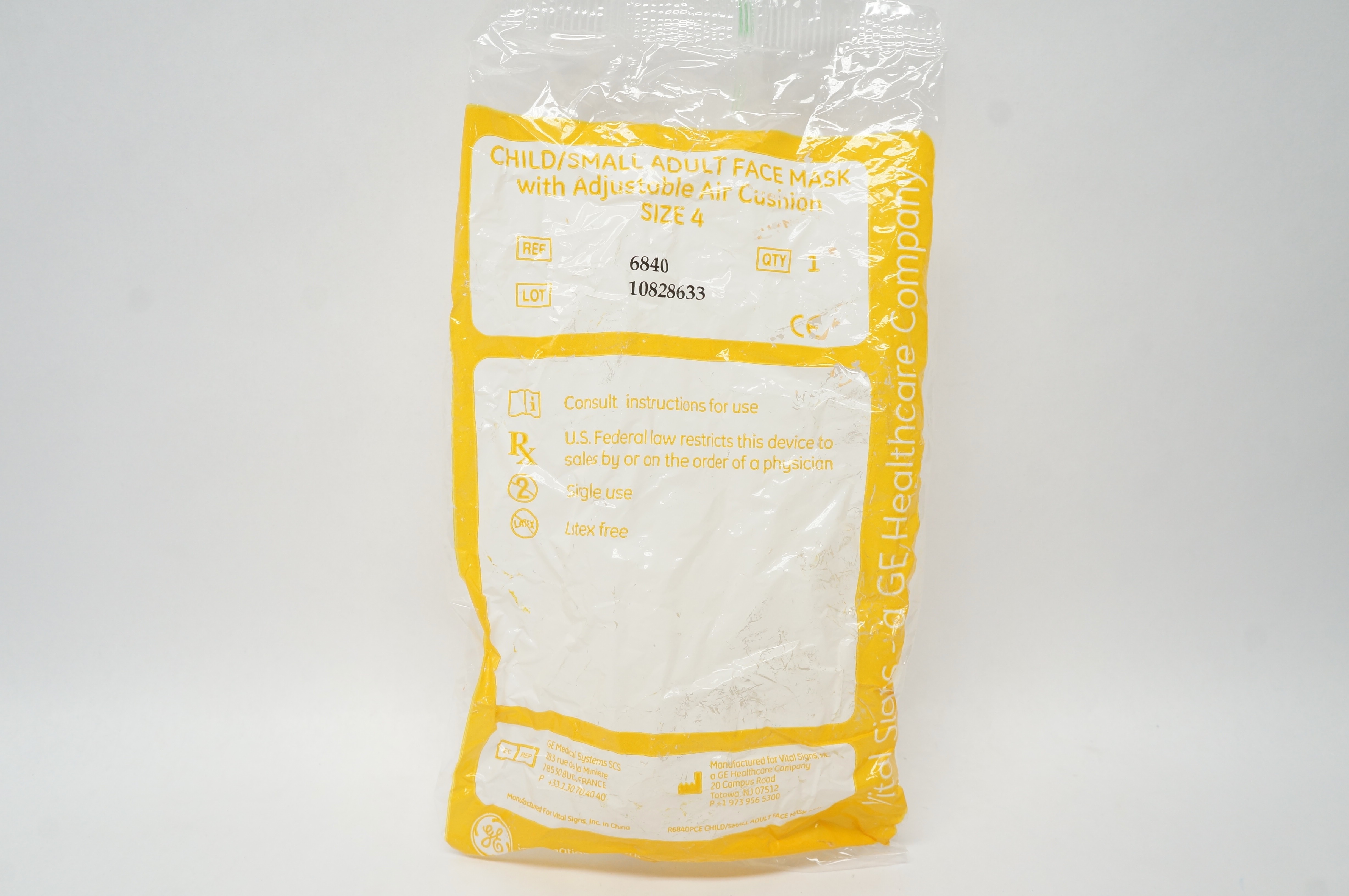 Vyaire 6840 Vital Signs Child/Small Adult Face Mask, Size 4