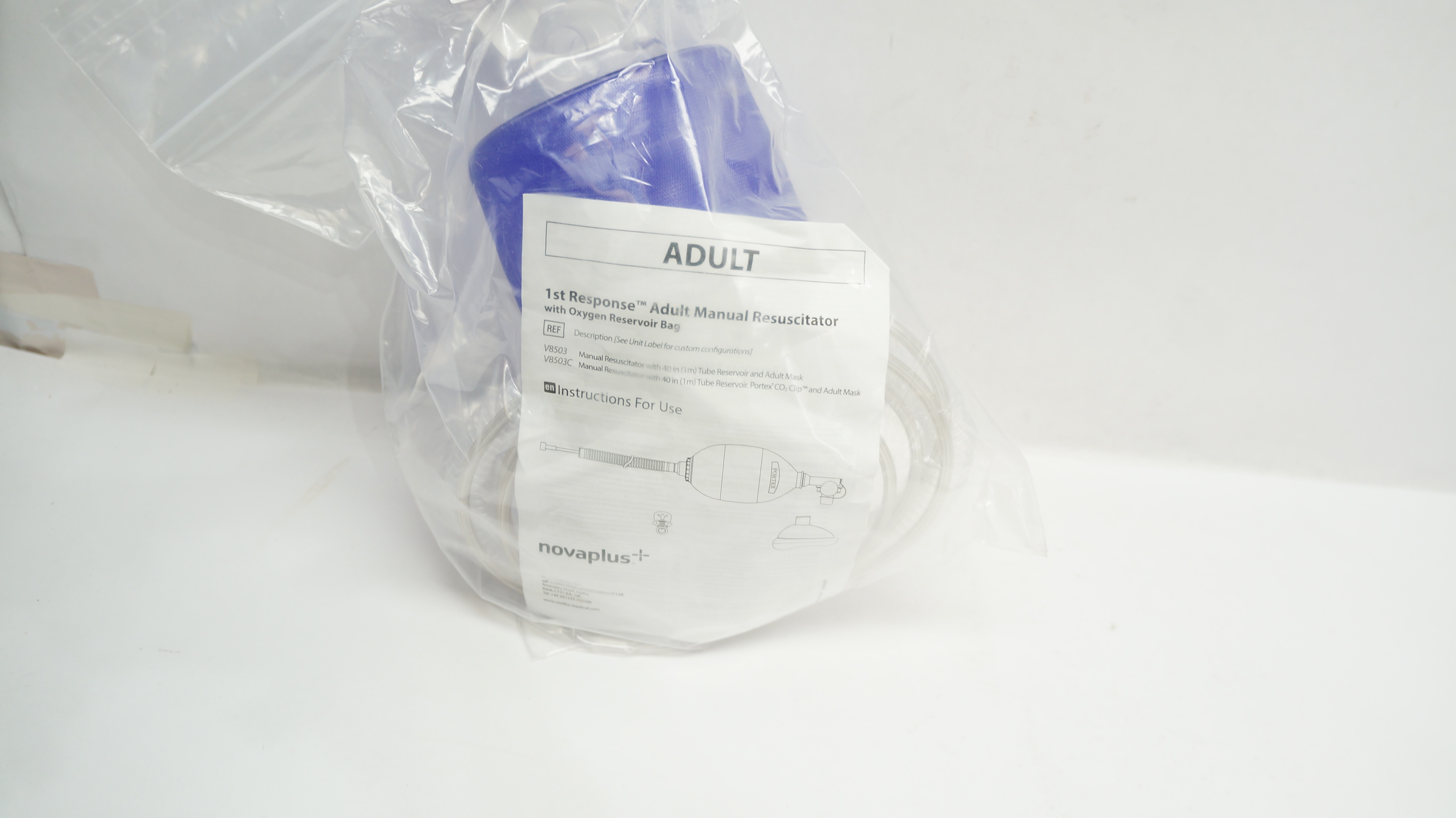 Smiths Medical V8503 Novaplus 1st Response Adult Manual Resuscitator w/Bag (x)