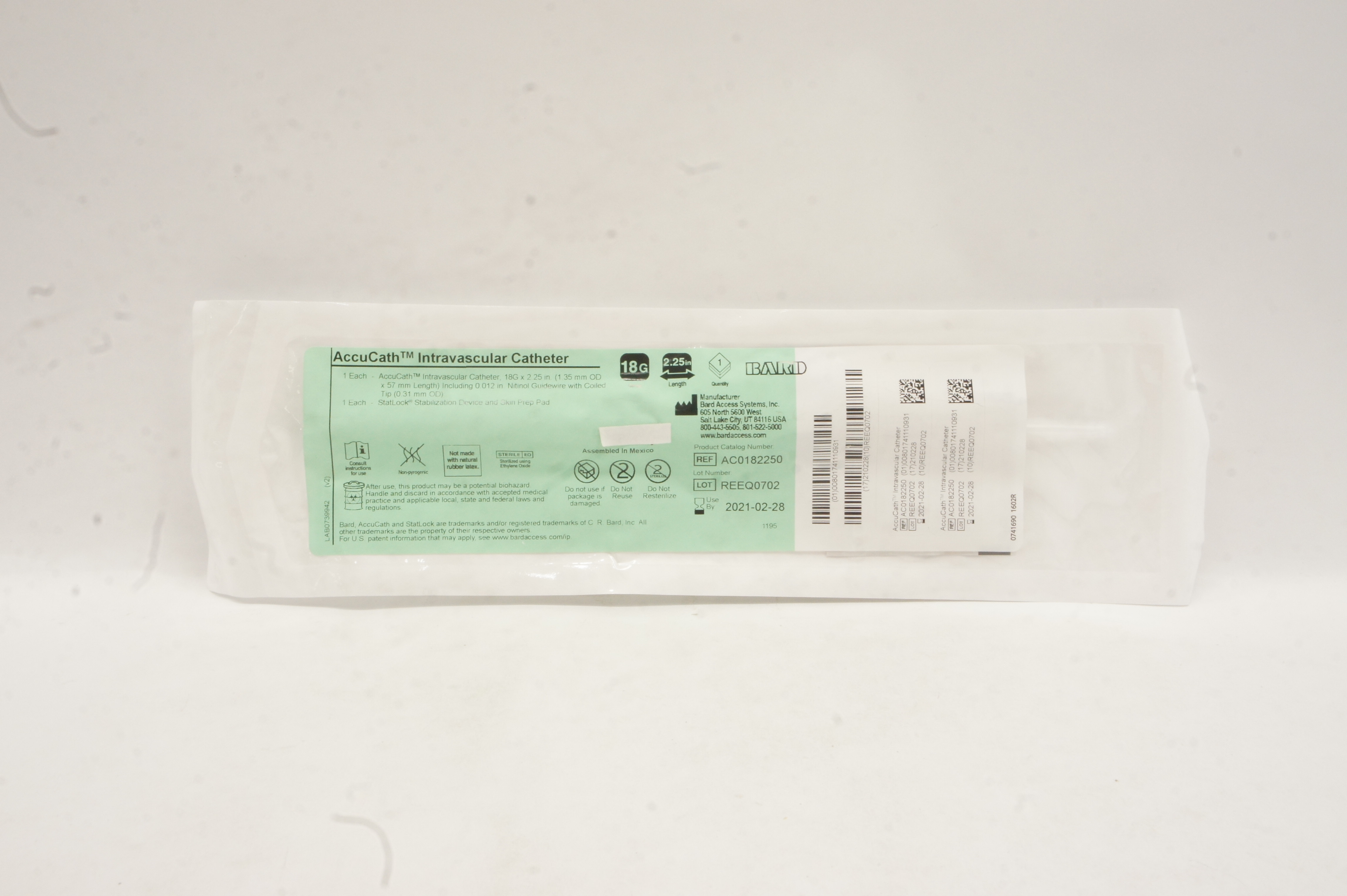 Bard AC0182250 AccuCath Intravascular Cath. 18G x 2.25 inch (x)