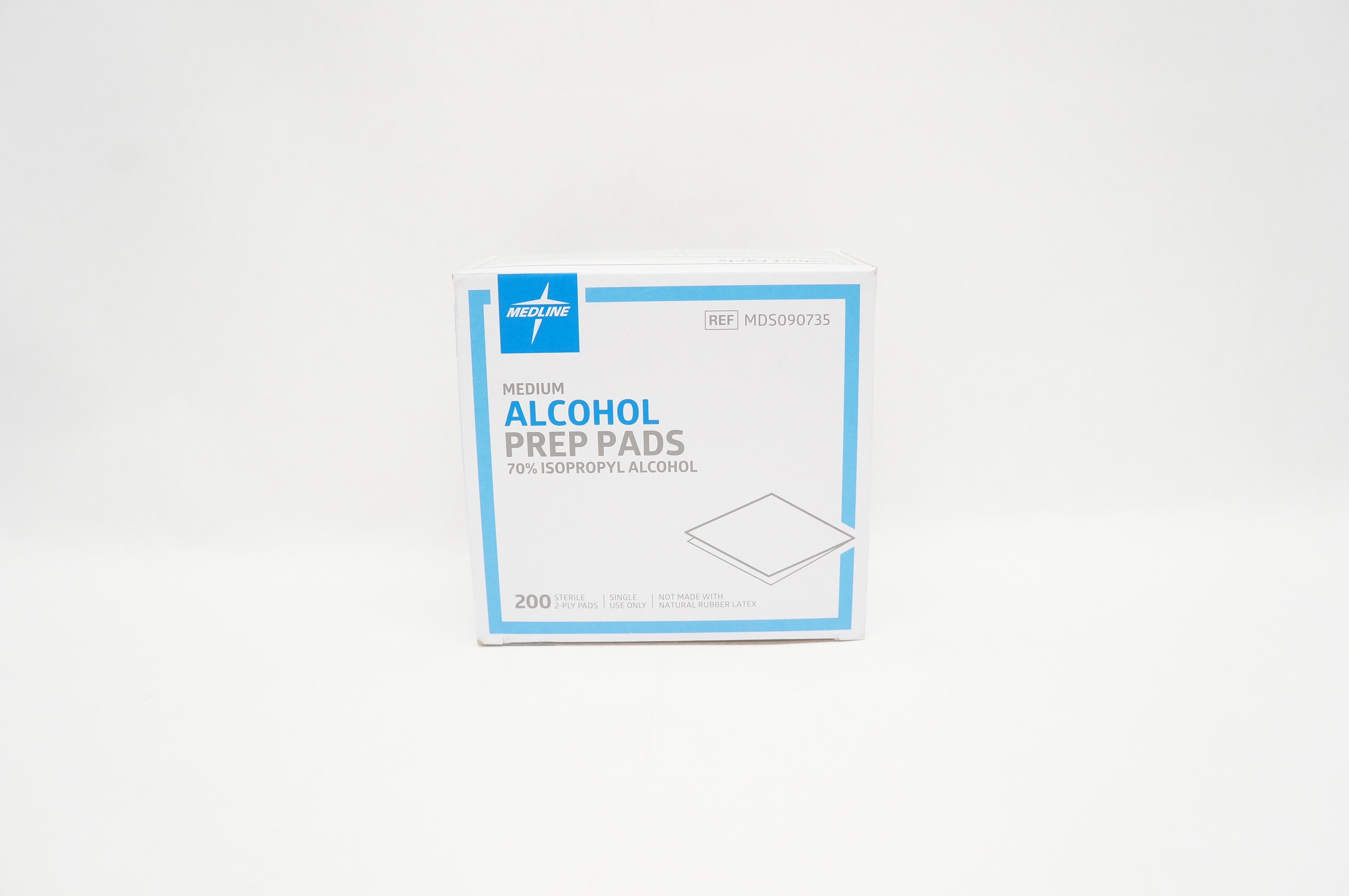 Medline MDS090735 Medium 2-Ply Prep Pads 70% Isopropyl Alcohol - Box of 200