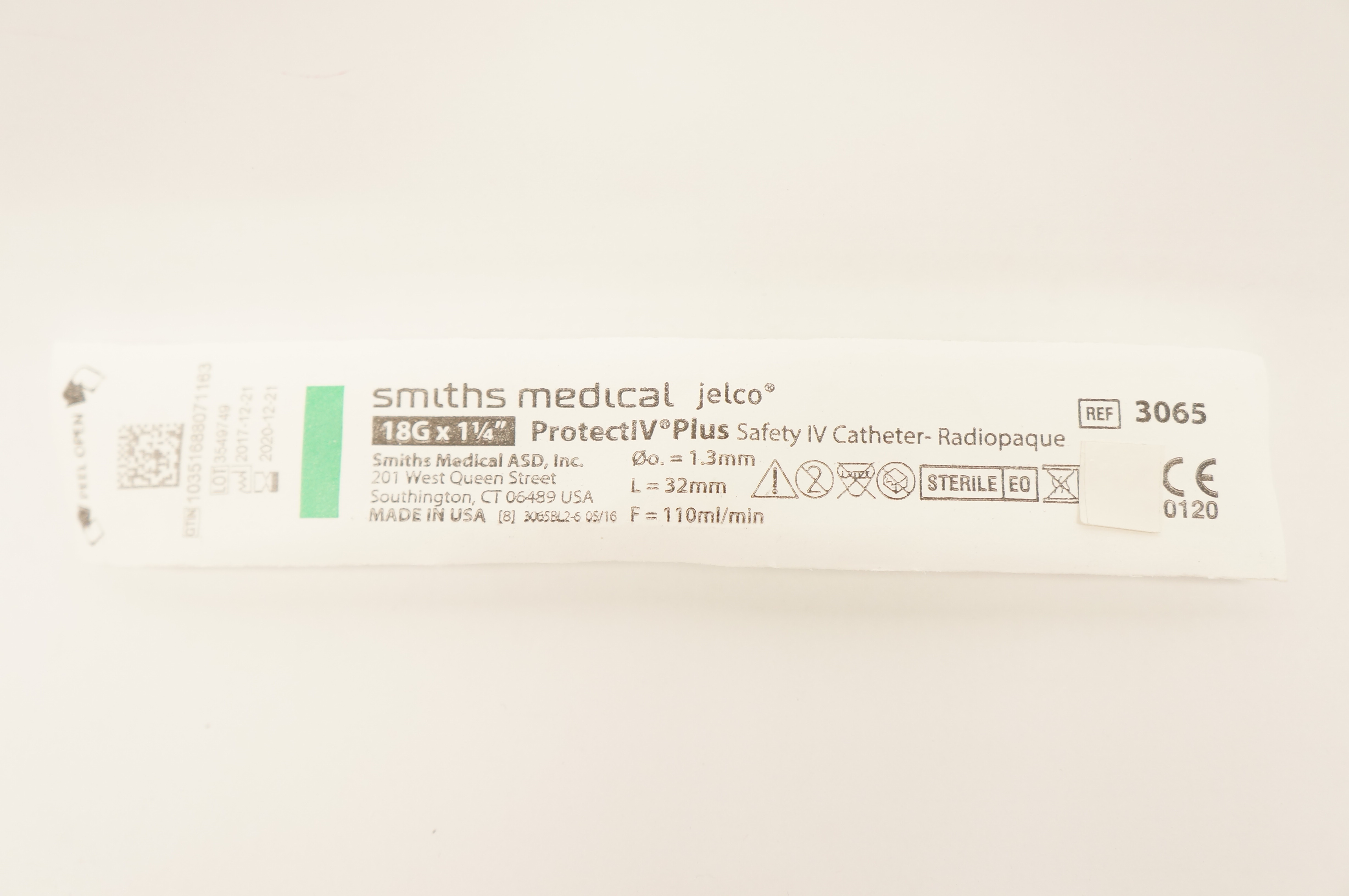 Smiths Medical 3065 ProtectIV Plus Safety IV Cath. 18G x 1-1/4inch (x)