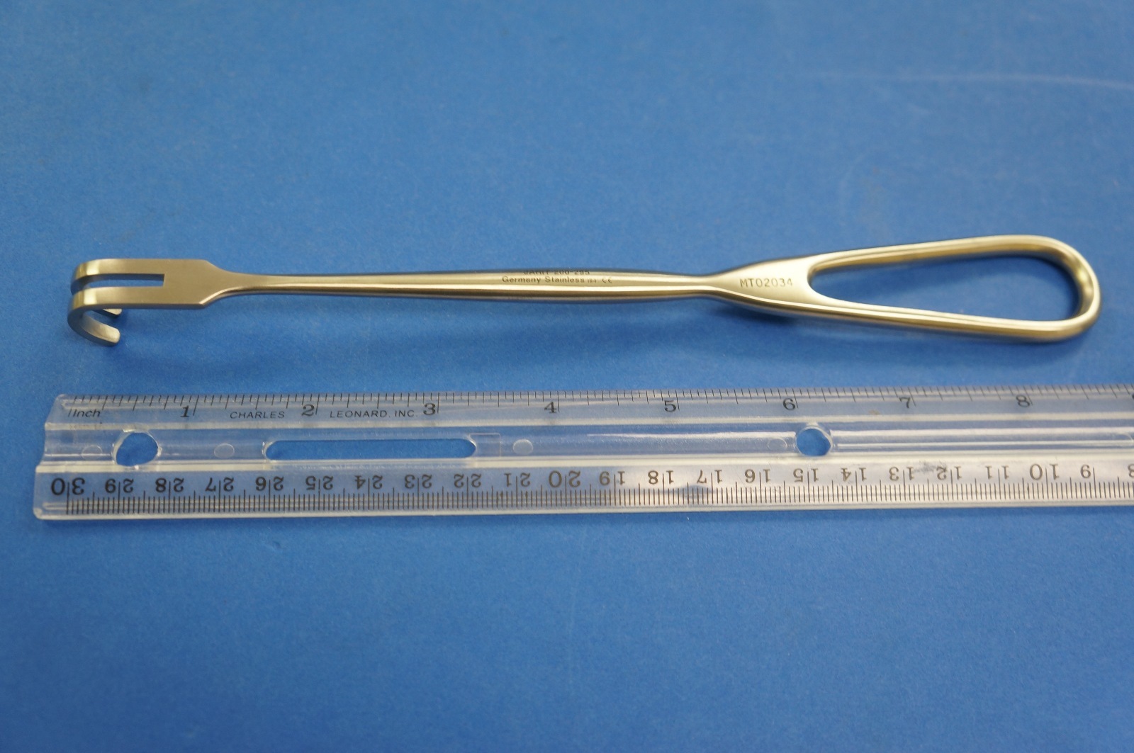 Jarit 200-295 Volkman Retractor, 8-3/4in.