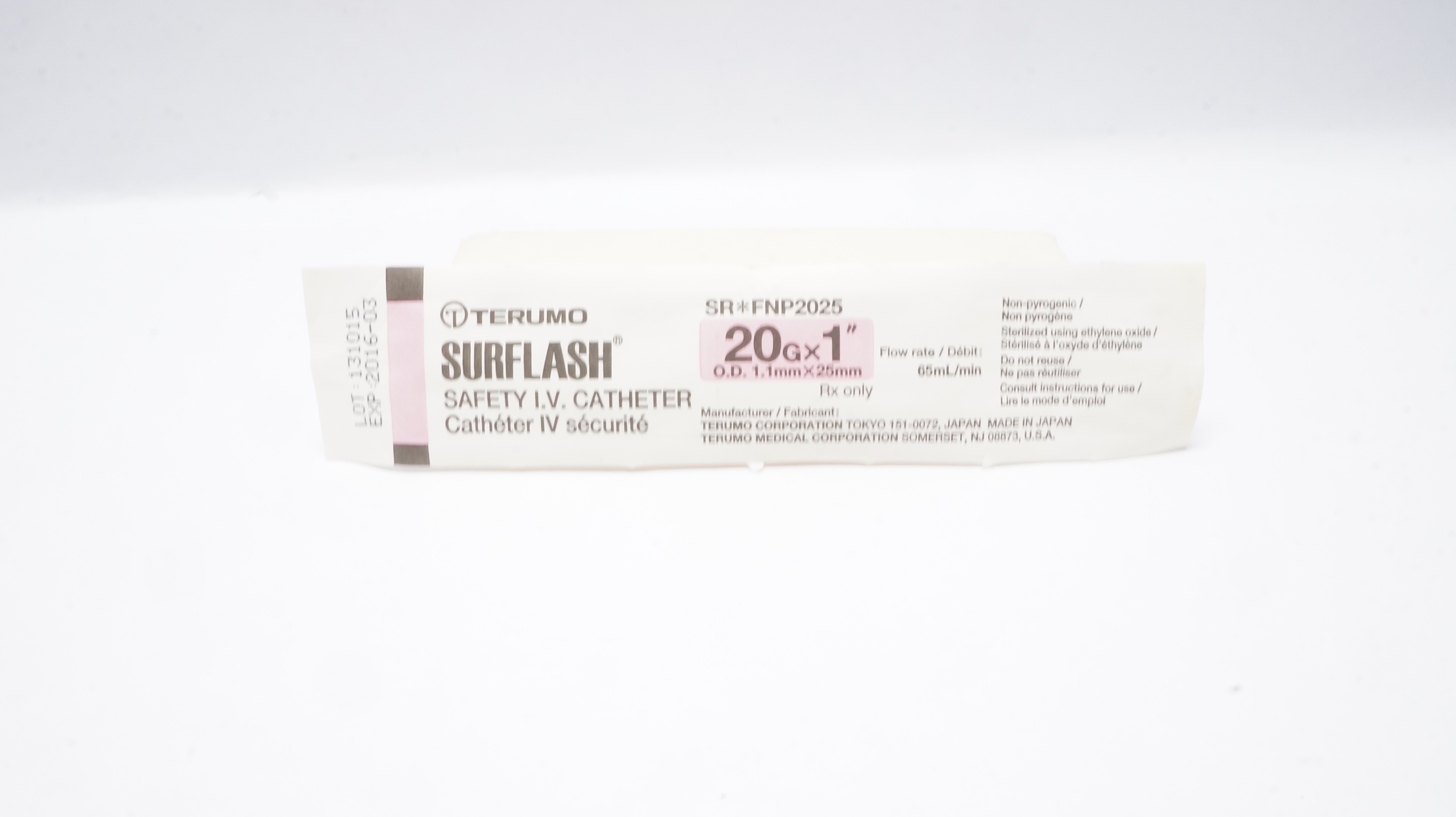 Terumo FNP2025 Surflash Safety I.V.Cath. 20G x 1In (x)