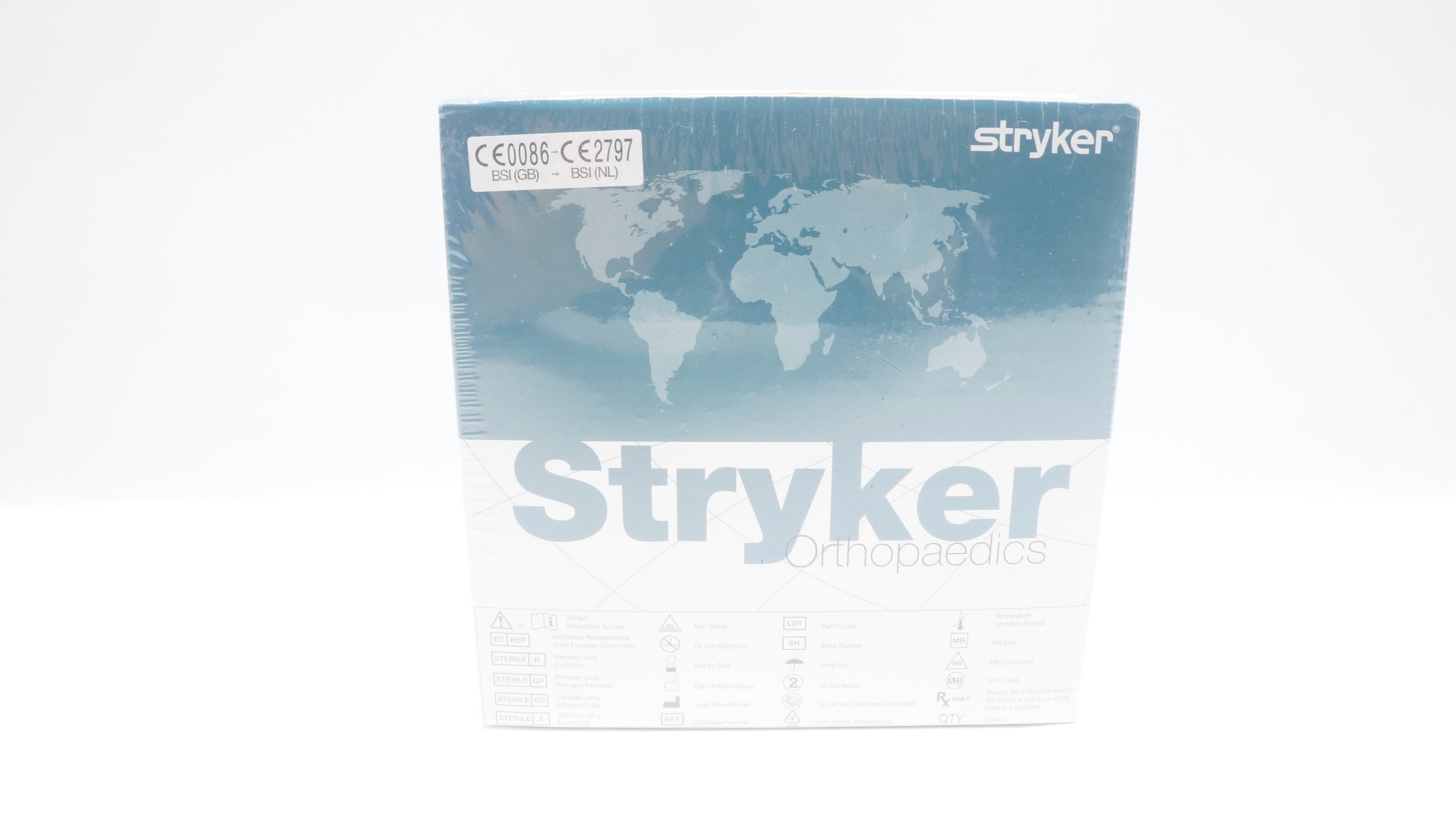 Stryker 5515-F-202 Posterior Stabilized Femoral Size 2 (x)