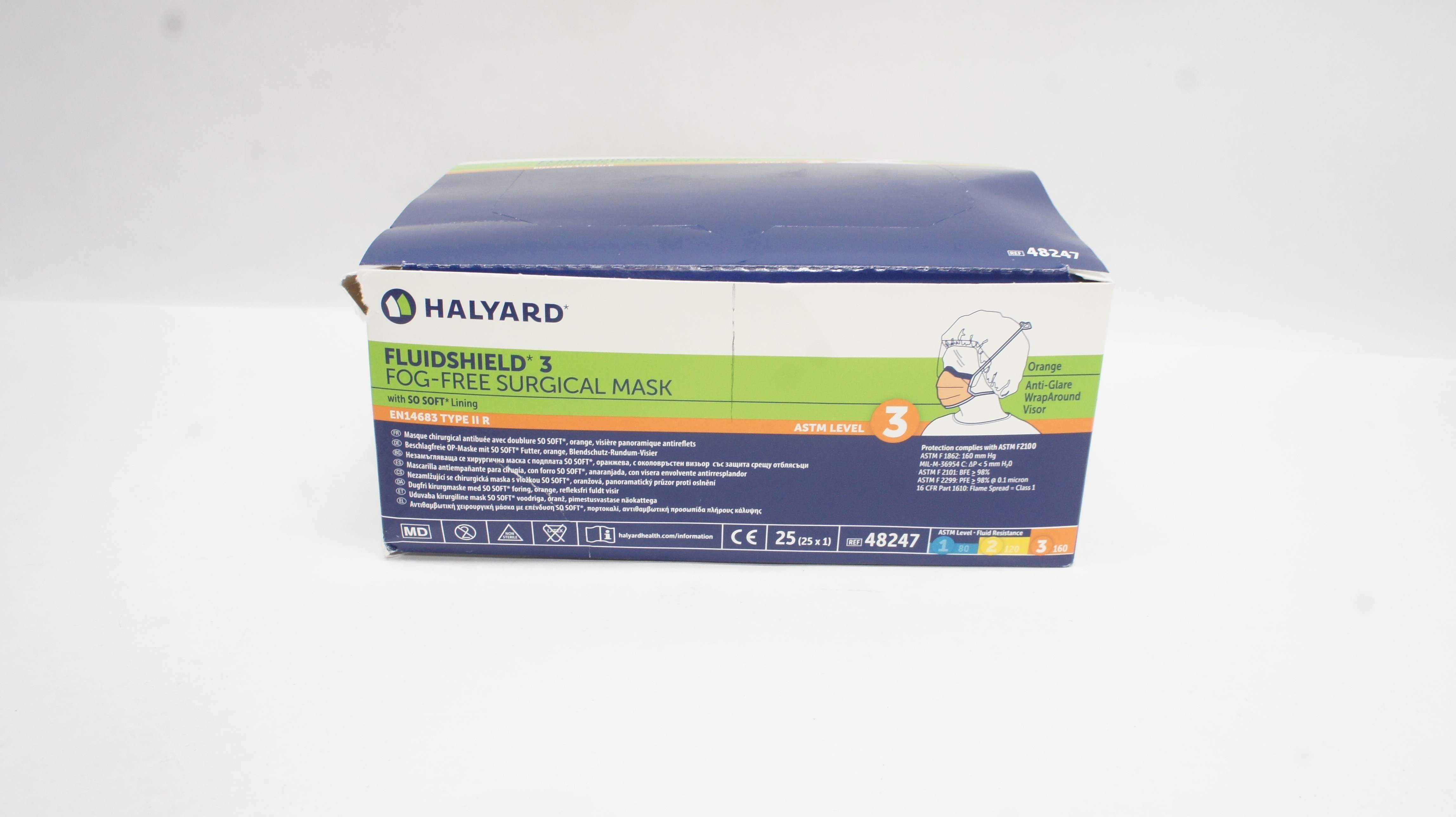 Halyard 48247 Fluidshield 3 Fog-Free Surgical Mask ASTM Level 3 - Box of 25