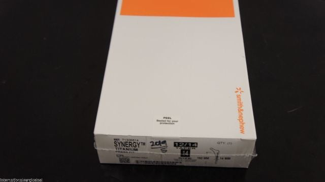 Smith&Nephew 71306814 Synergy Titanium Press Fit Femoral Companent Size: 14