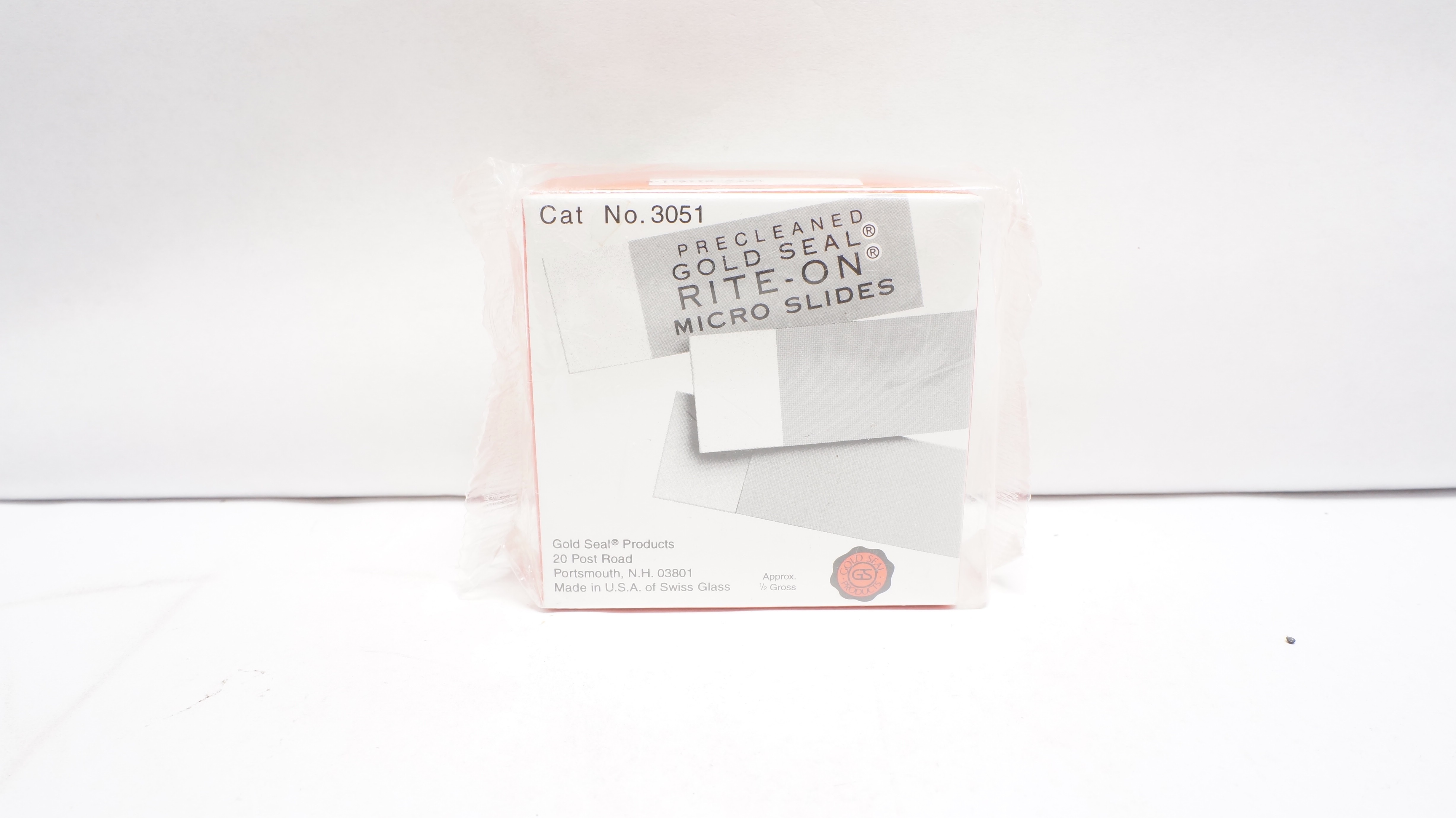 Gold Seal 3051 Rite-on Micro Slides One End Frosted One Side Approx. 1/2Gross