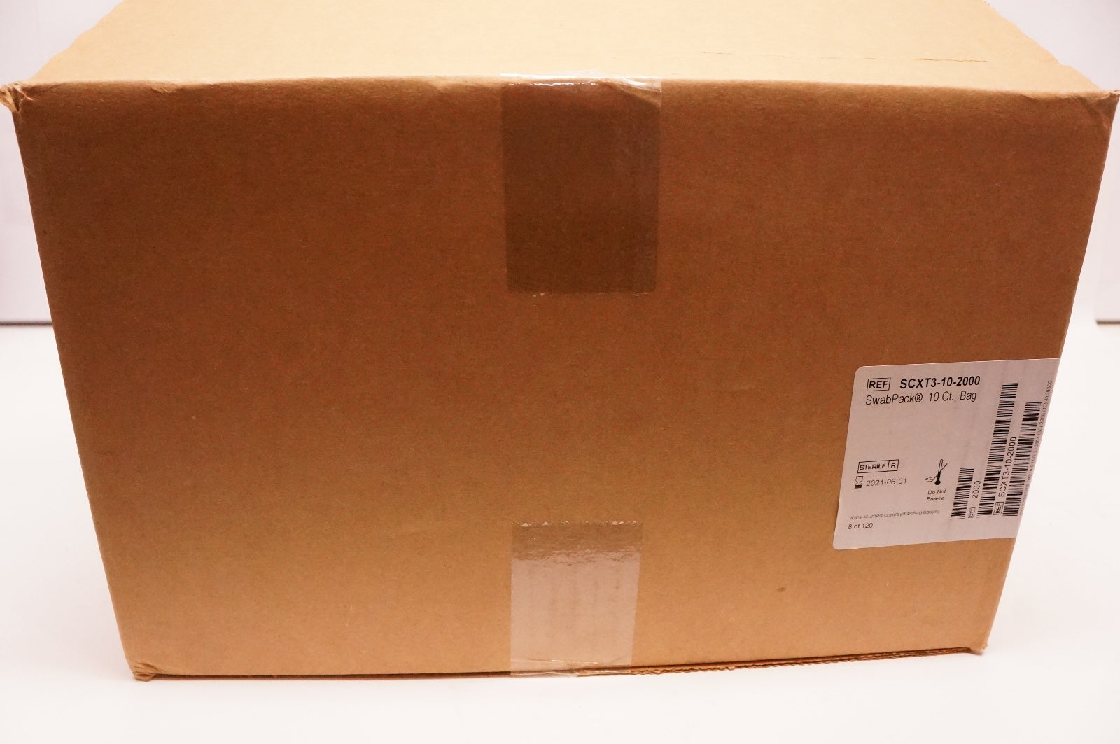 ICU Medical SCXT3-10-2000 Swab Pack, 10 Swab Cap Disinfecting Caps - Box of 2000
