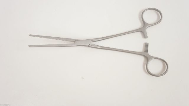 Codman 37-1091 Glover Coarctation Clamp Angular Jaw 5.5cm Long 8-1/2in
