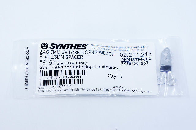 Synthes 02.211.213 2.4/2.7MM VA-LCKNG OPNG WEDGE PLATE/5MM SPACER
