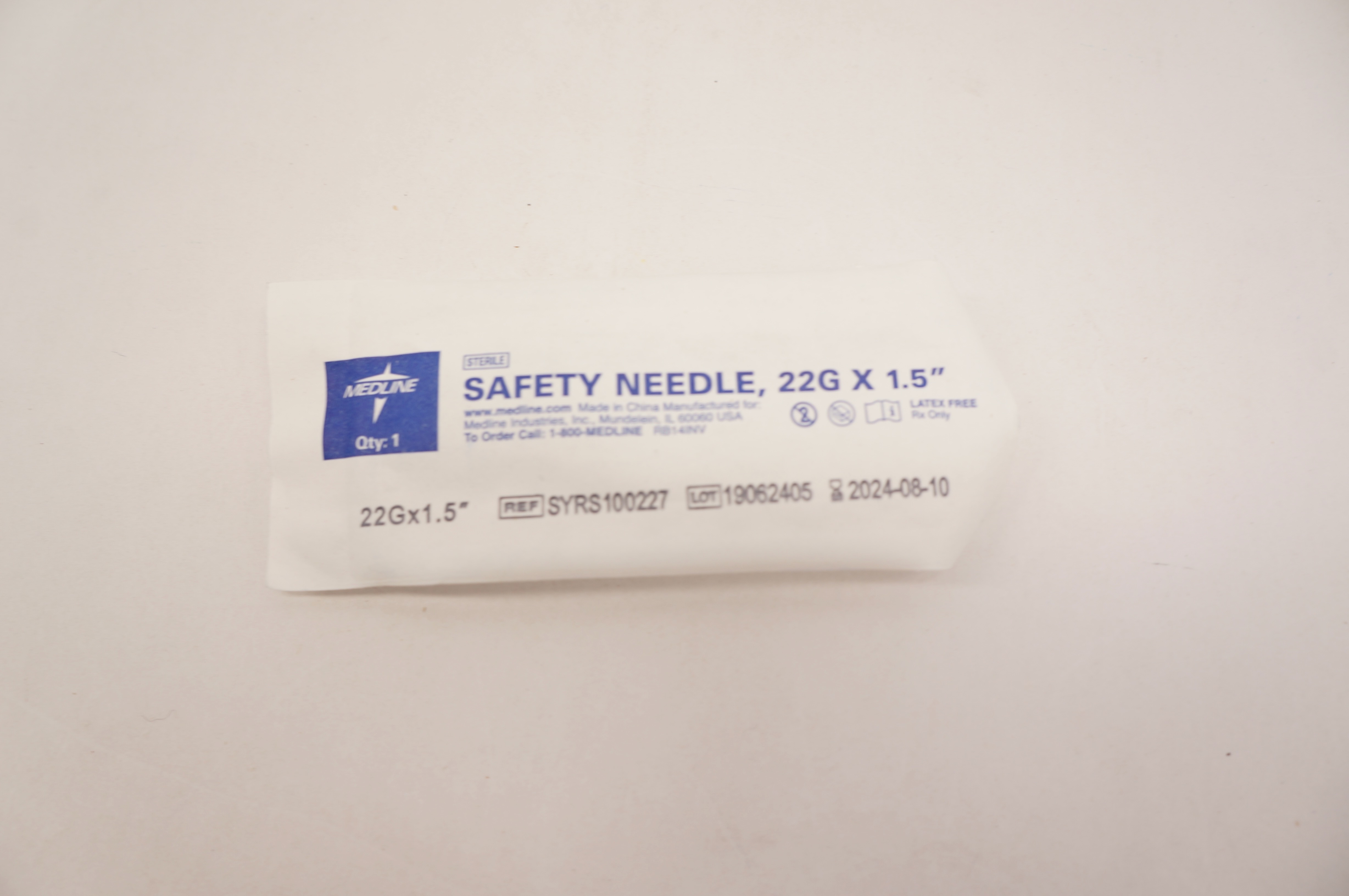 Medline SYRS100227 Safety Needle 22G x 1.5inch