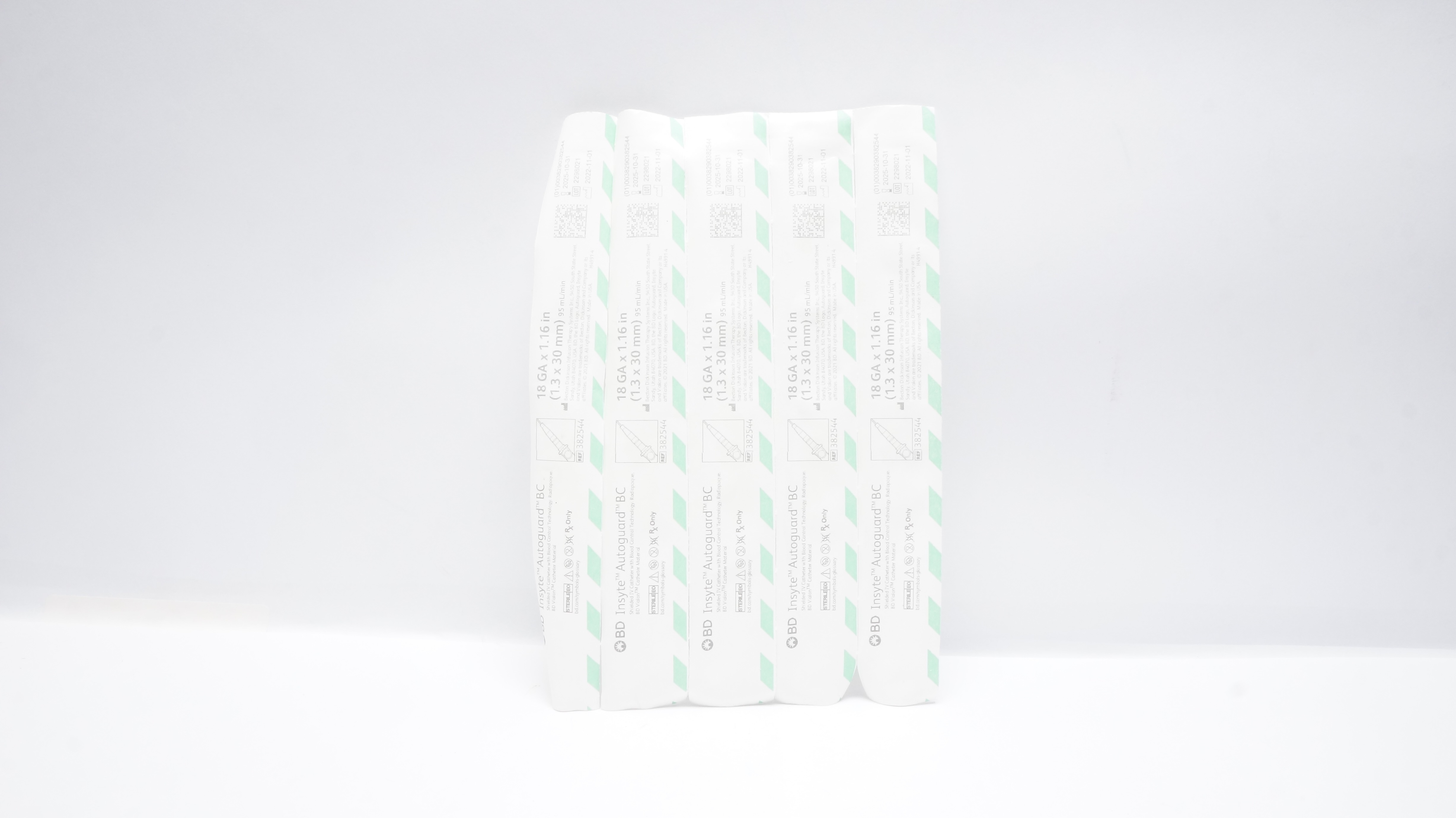 BD 382544 Insyte Autoguard BC Shielded IV Cath. 18GA x 1.16in. 95mL/min-Lot of 5