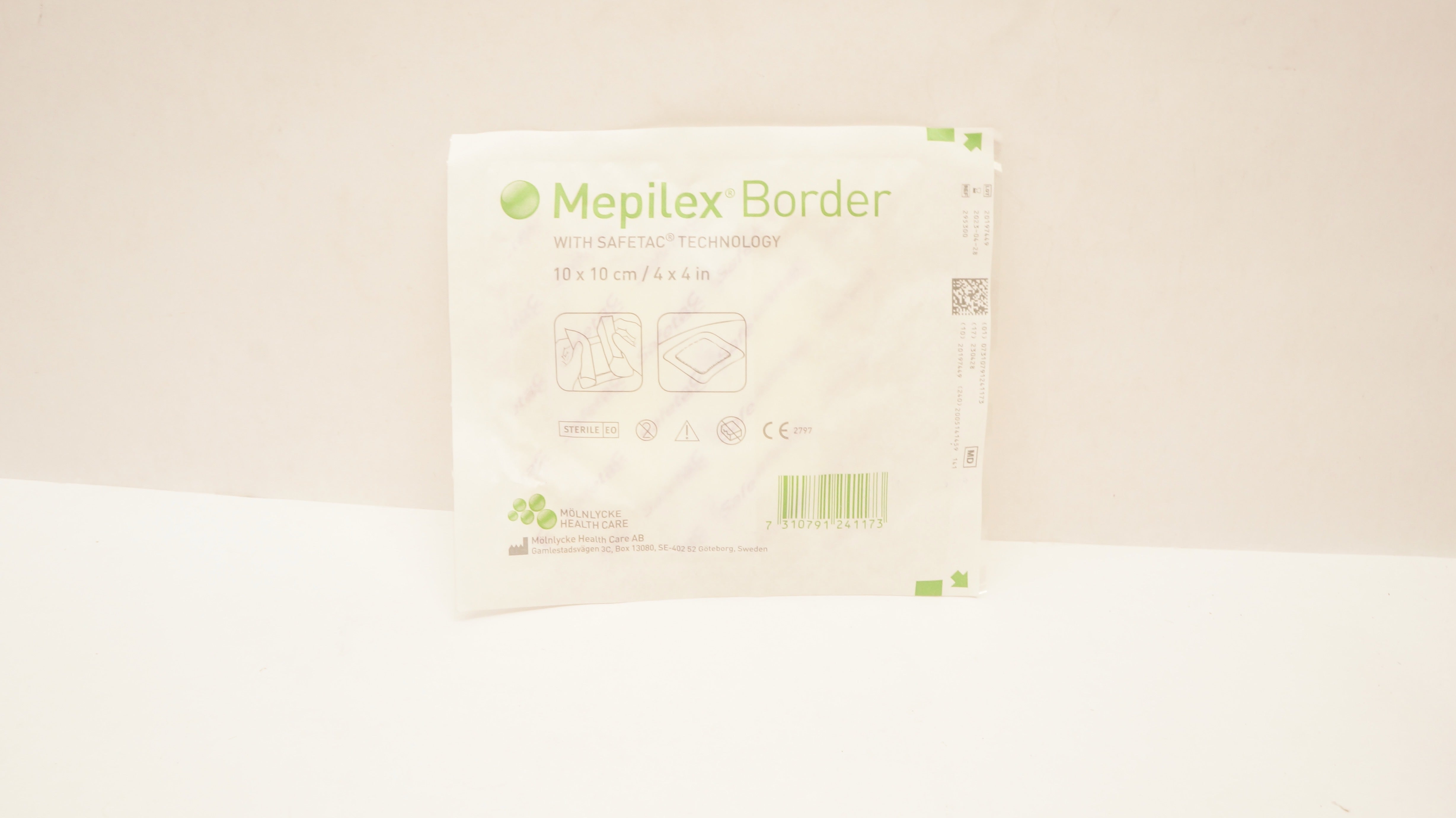 Molnlycke 295300 Mepilex Border Self-Adherent Foam Dressing 4inch x 4inch