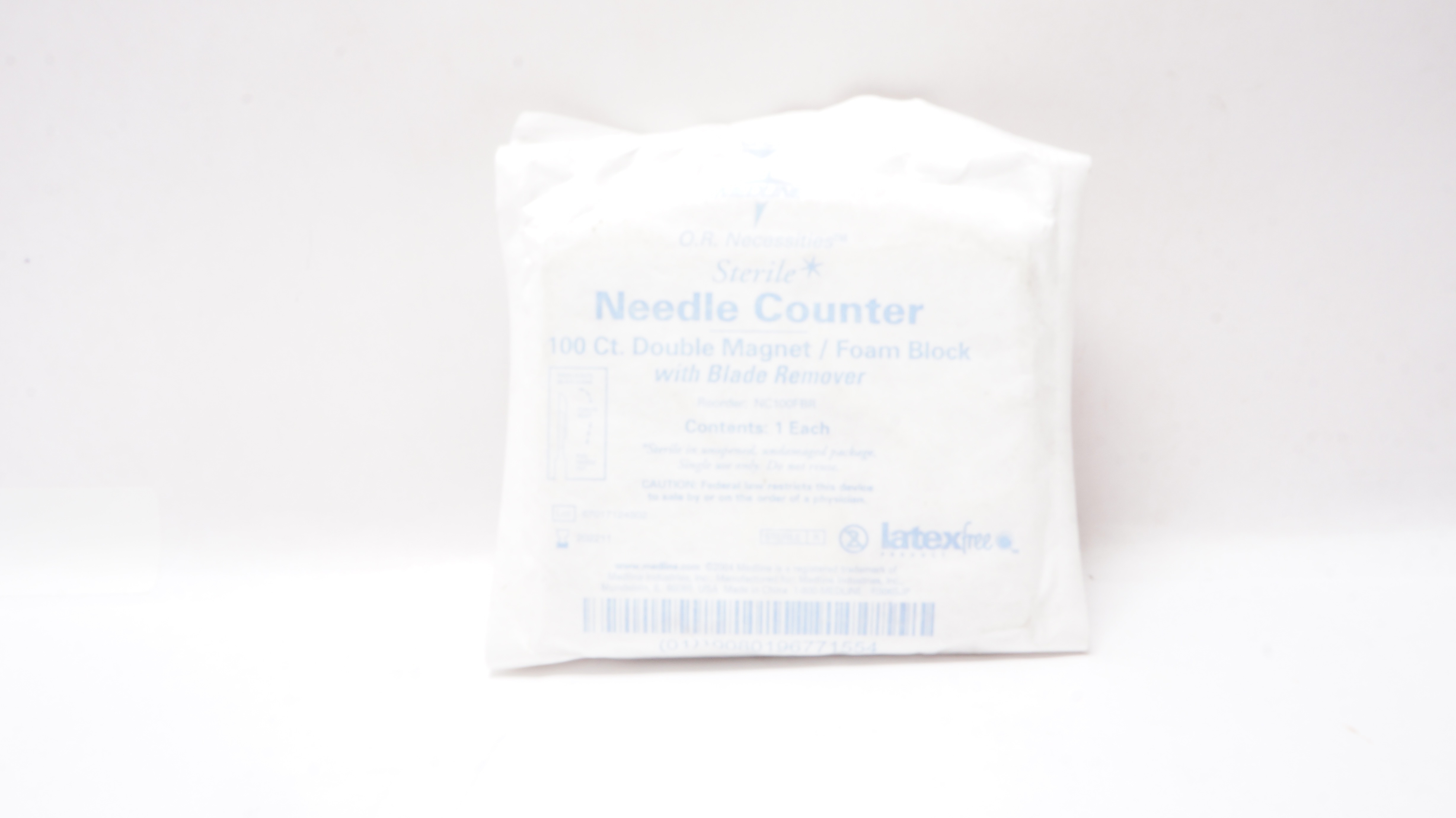 Medline NC100FBR O.R. Necessities Ndle Counter 100Ct Double Magnet/Foam Block(x)