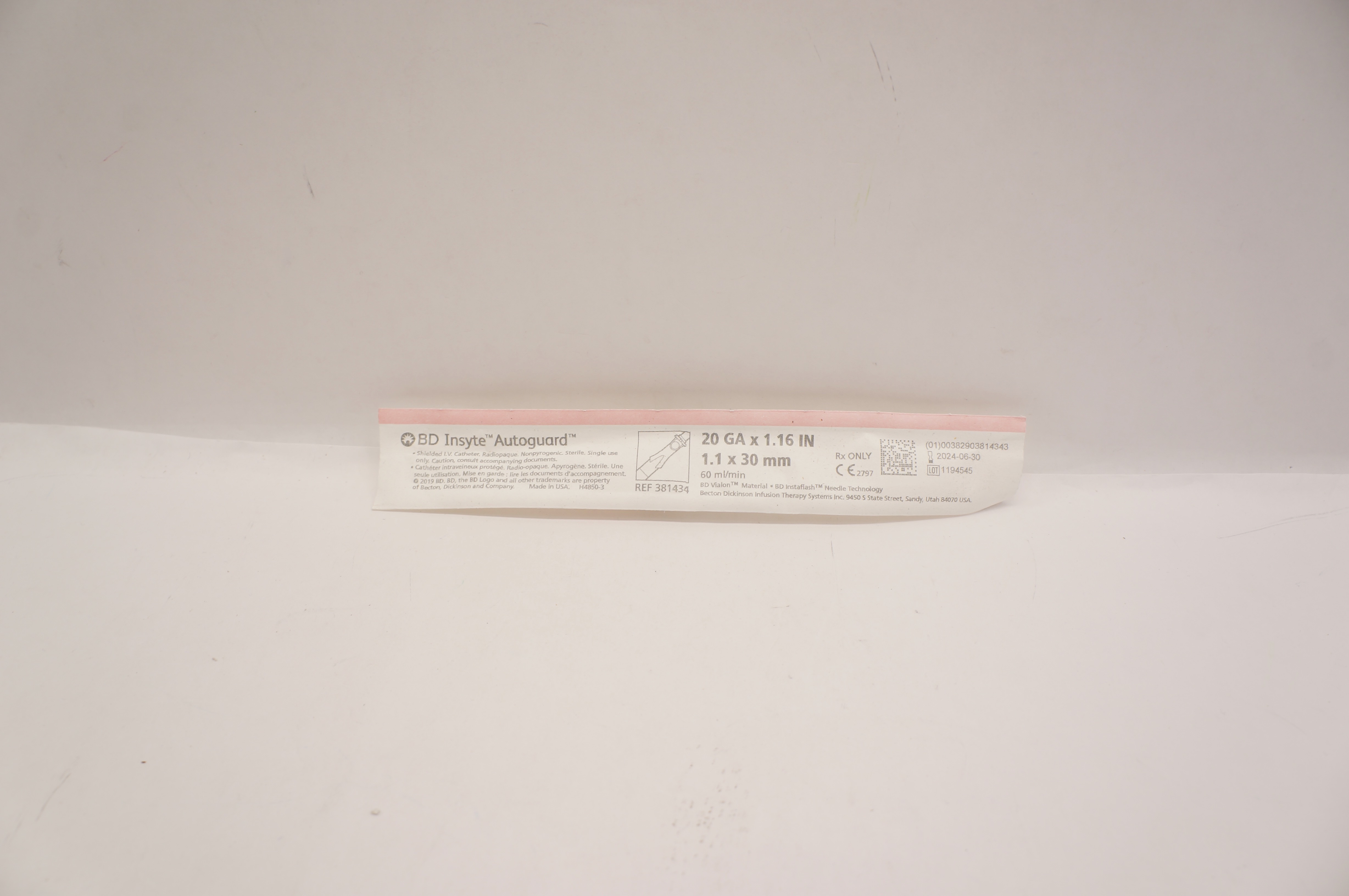 BD 381434 Insyte Autoguard Shielded IV Cath. 20Ga x 1.16inch