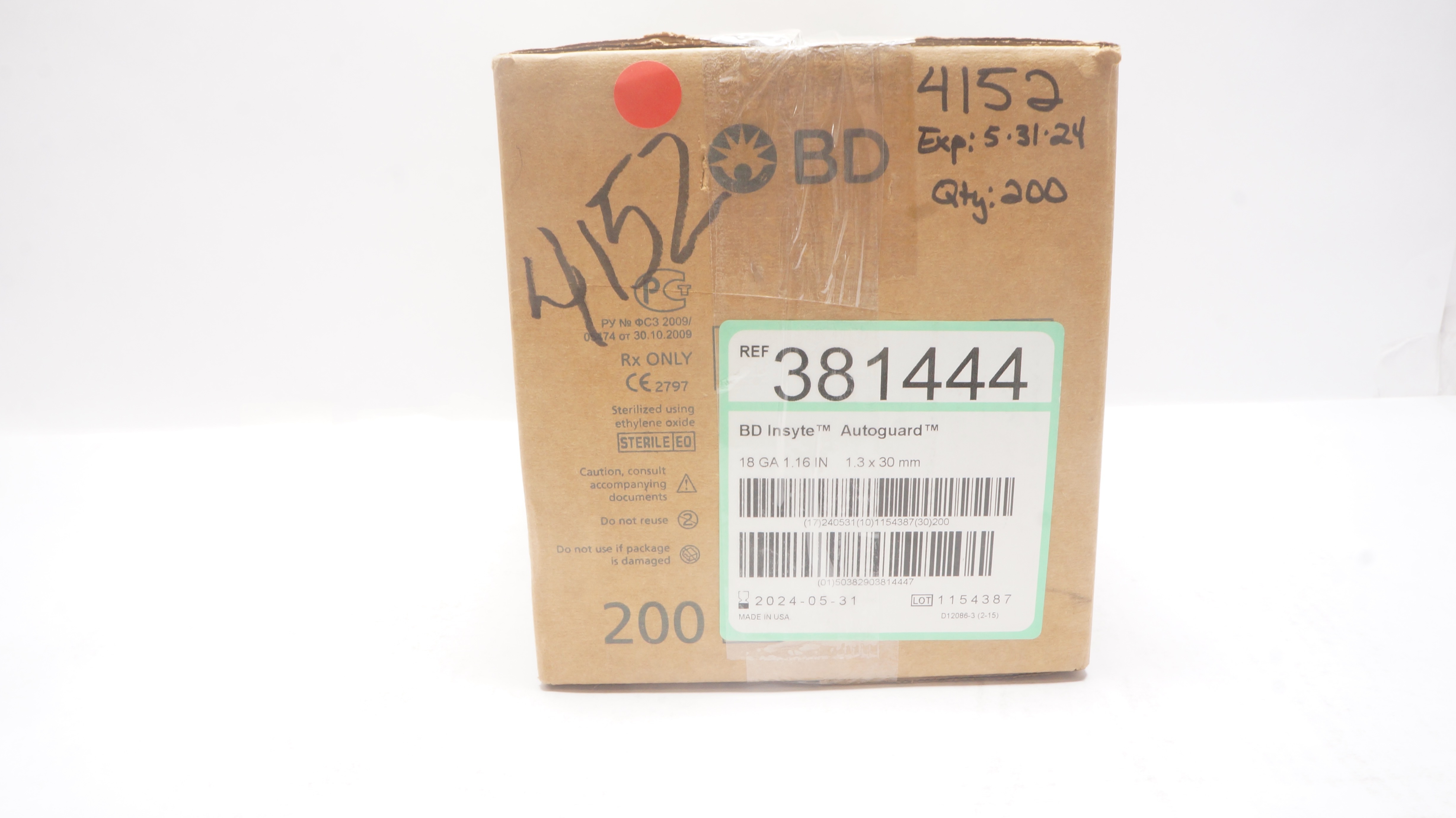 BD 381444 Insyte Autoguard Shielded I.V. Cath. 18Ga x 1.16In - Case of 200