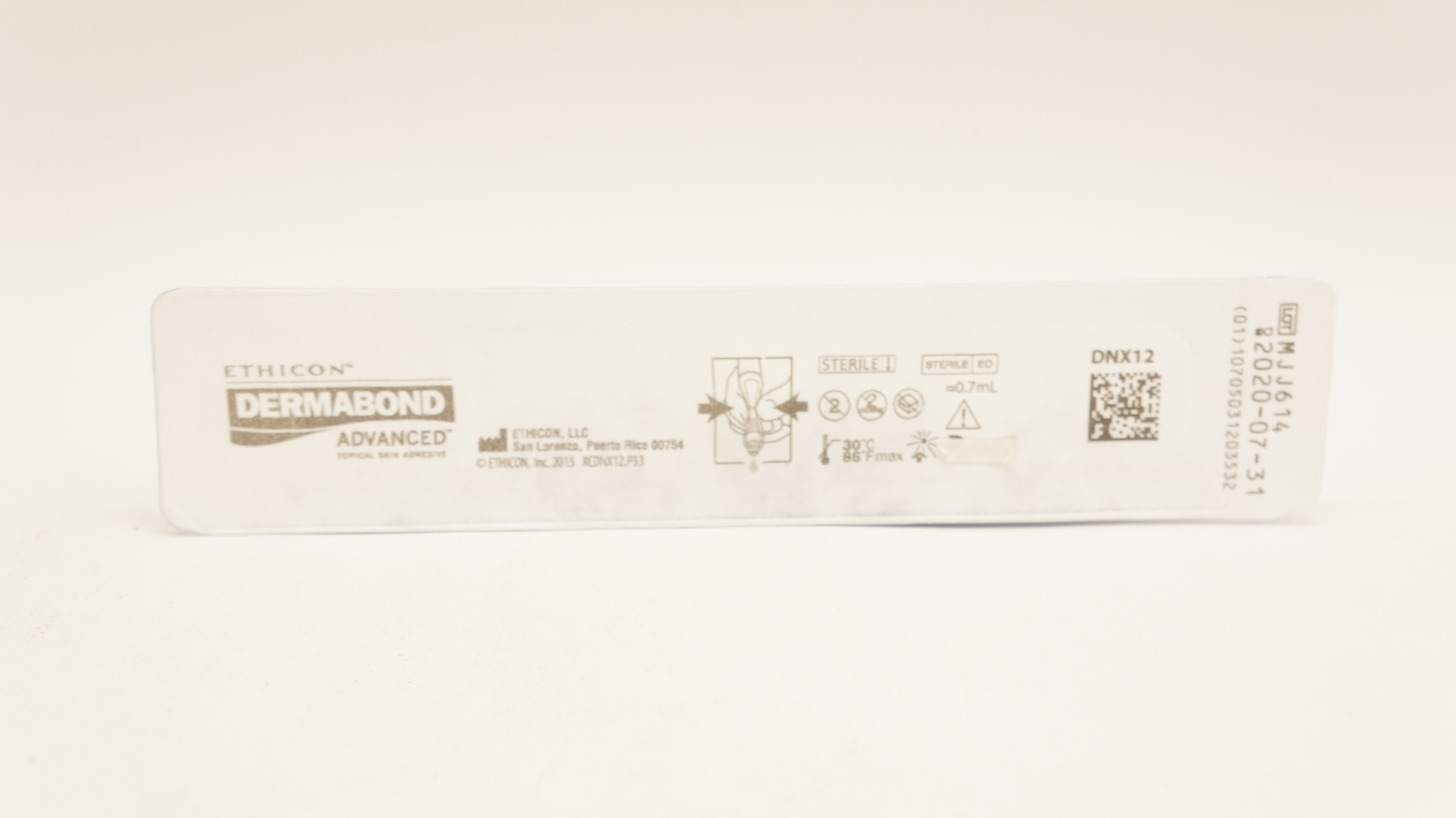Ethicon DNX12 Dermabond Advanced Topical Skin Adhesive,  Approx. 0.7mL (x)