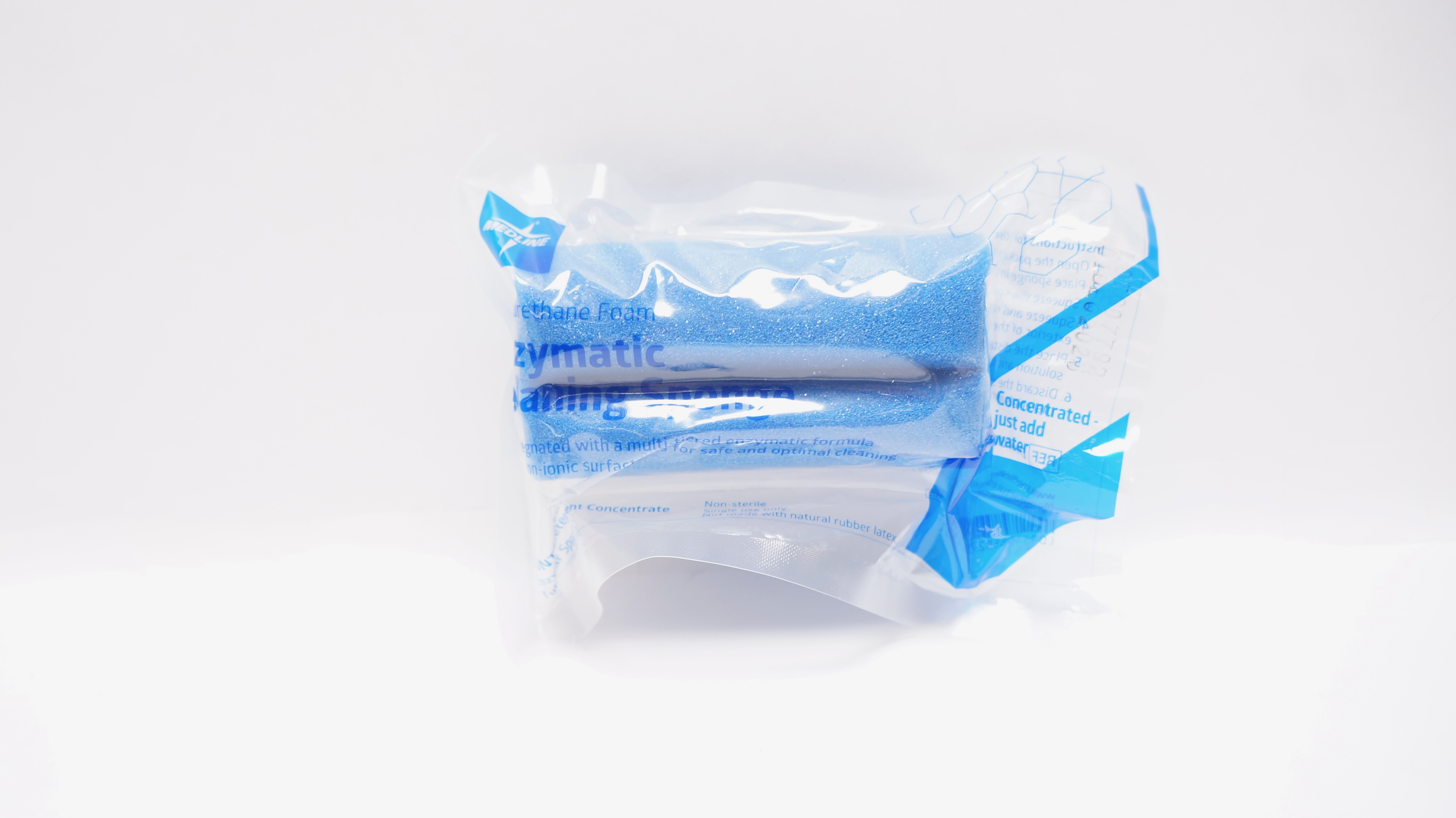 Medline DYK1000TSE Enzymatic Cleaning Sponge Blue Polyurethane Foam