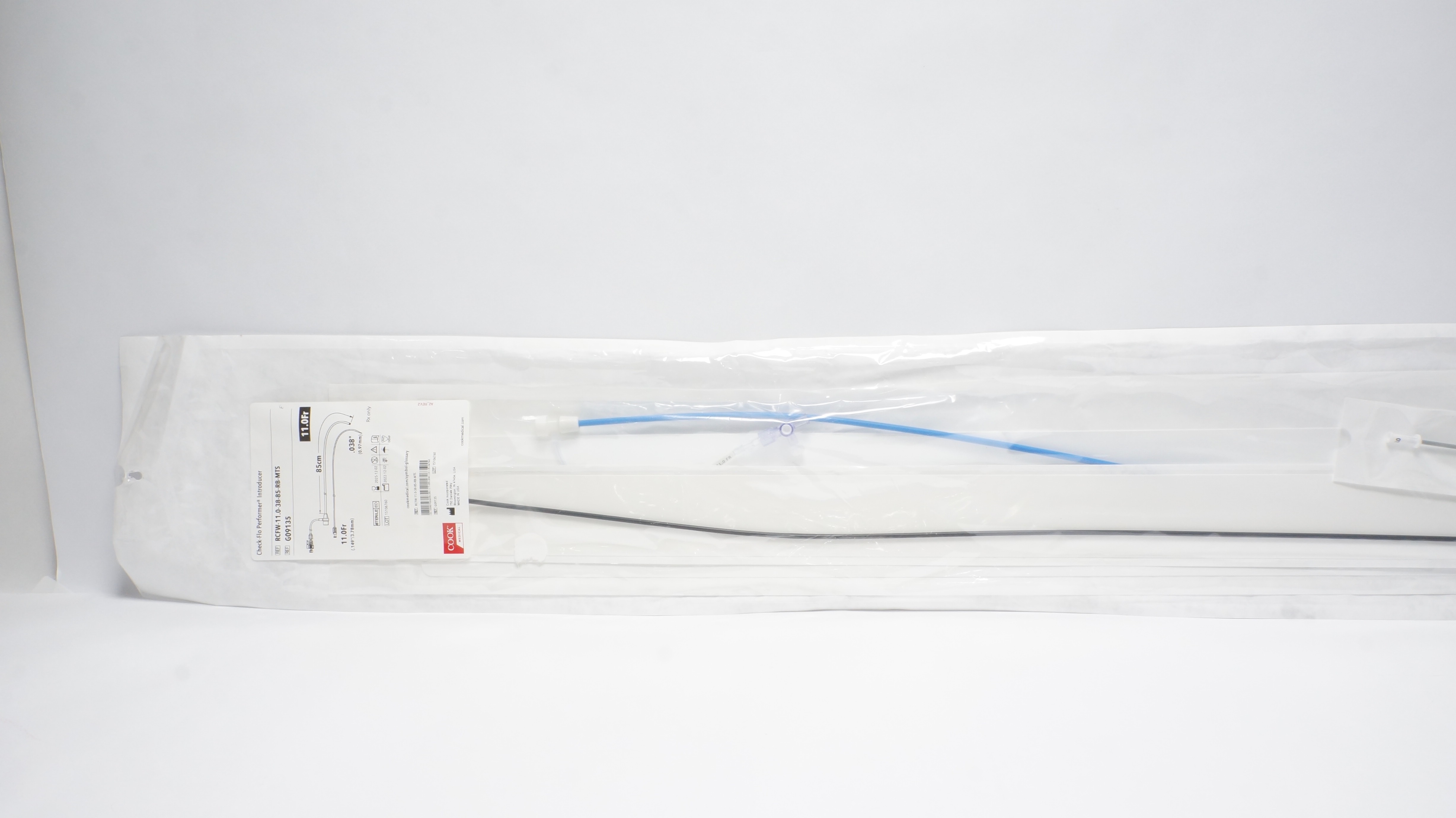 Cook Medical G09135 Check-Flo Performer Introducer 11.0Fr x 85cm x .038In (x)