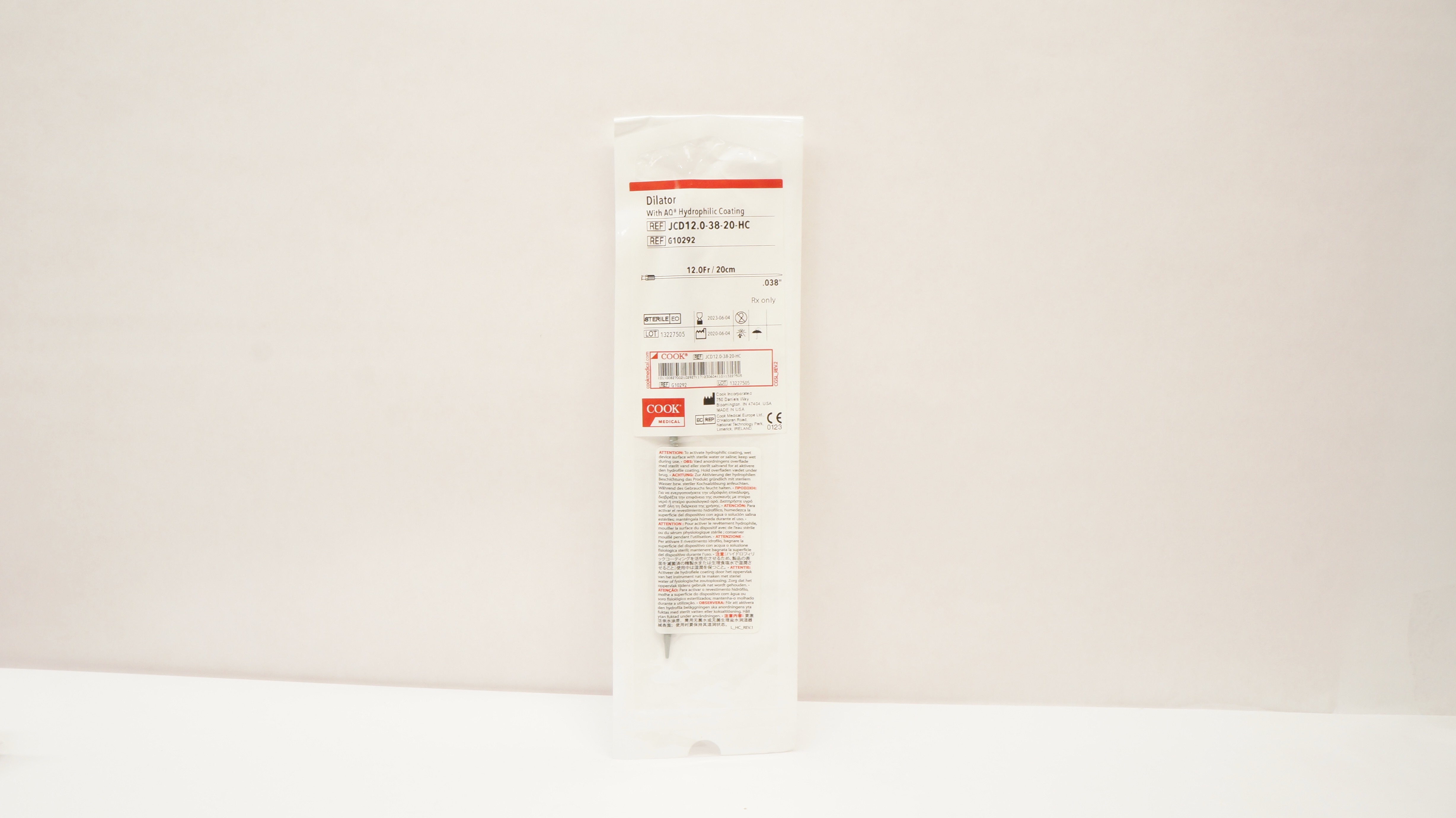Cook Medical G10292 Dilator with AQ Hydrophilic Coating 12.0Fr/20cm x .038inch
