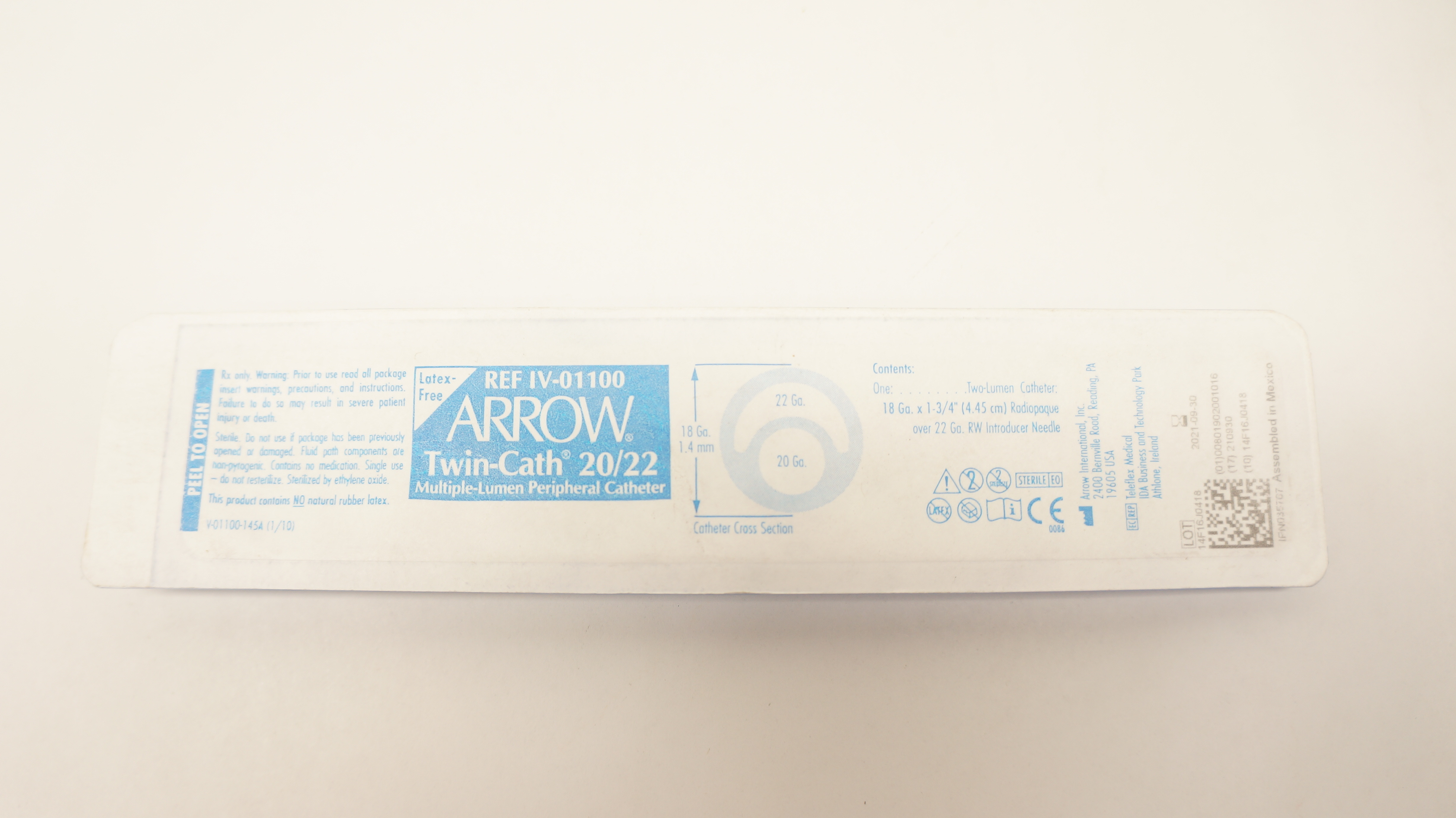 Arrow IV-01100 Twin-Cath 20/22 Multiple-Lumen Peripheral Cath. 18Ga x 4.45cm (x)