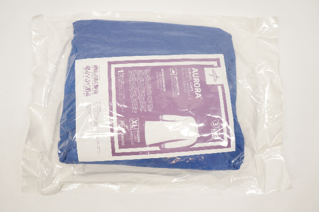Medline DYNJP2702 Aurora Surgical Gown Level 3 X-Large