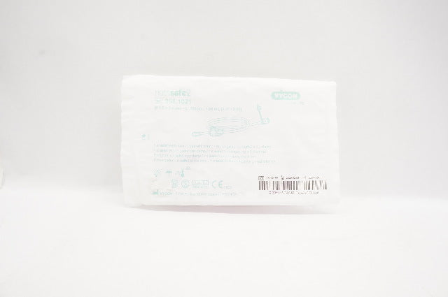 Vygon 368.1021 Nutrisafe2 Extension Tubes with Clamp 1.5 x 2.5mm x 100cm
